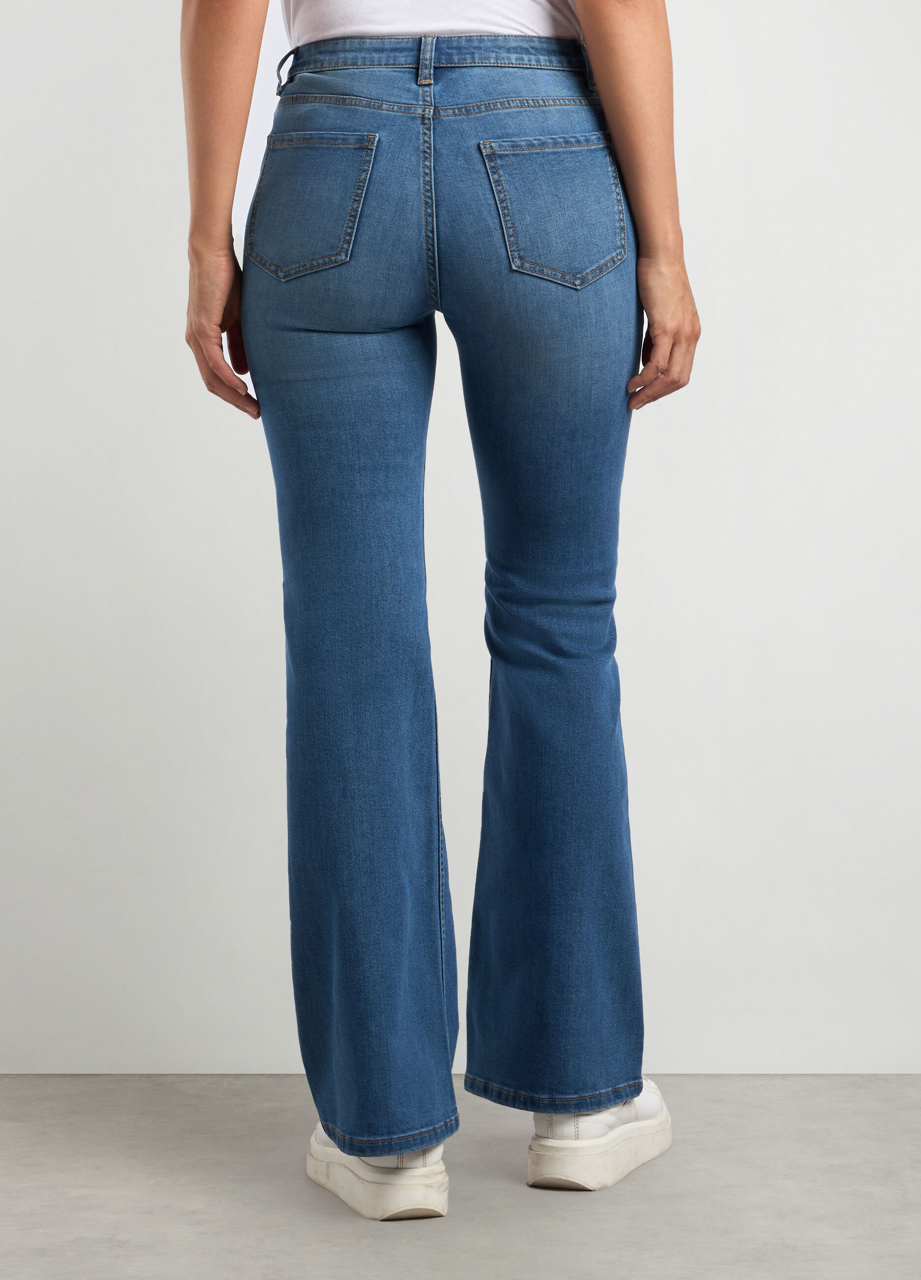 Pantaloni in denim di misto cotone stretch donna_1