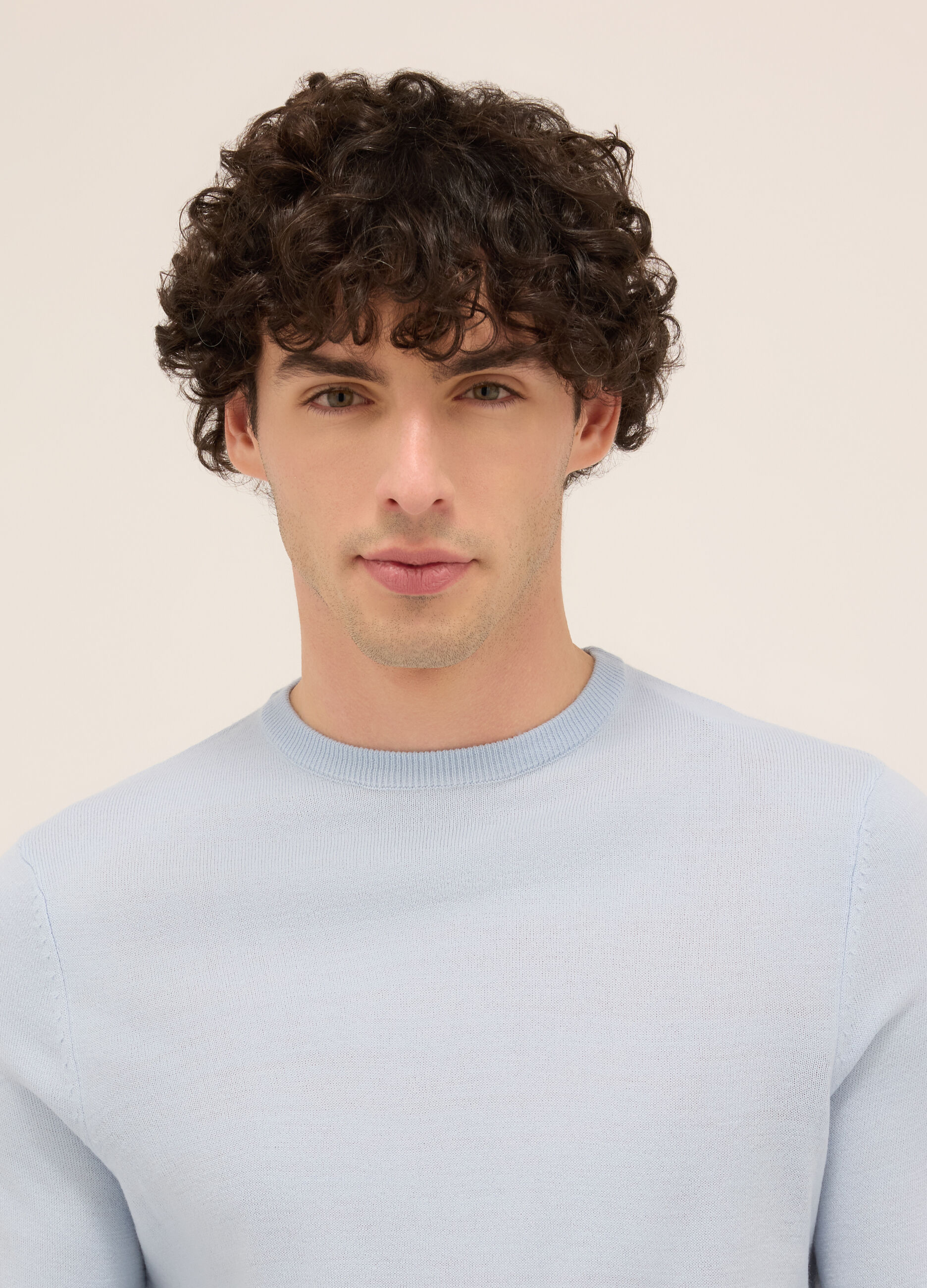 Maglione girocollo in maglia rasata uomo_2