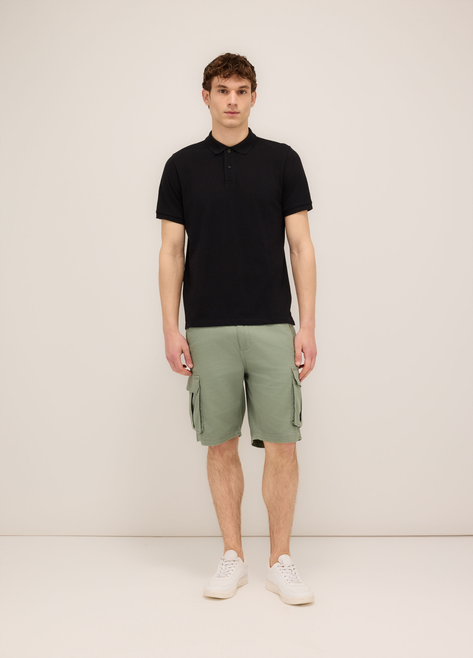 Bermuda cargo in twill di cotone uomo_0