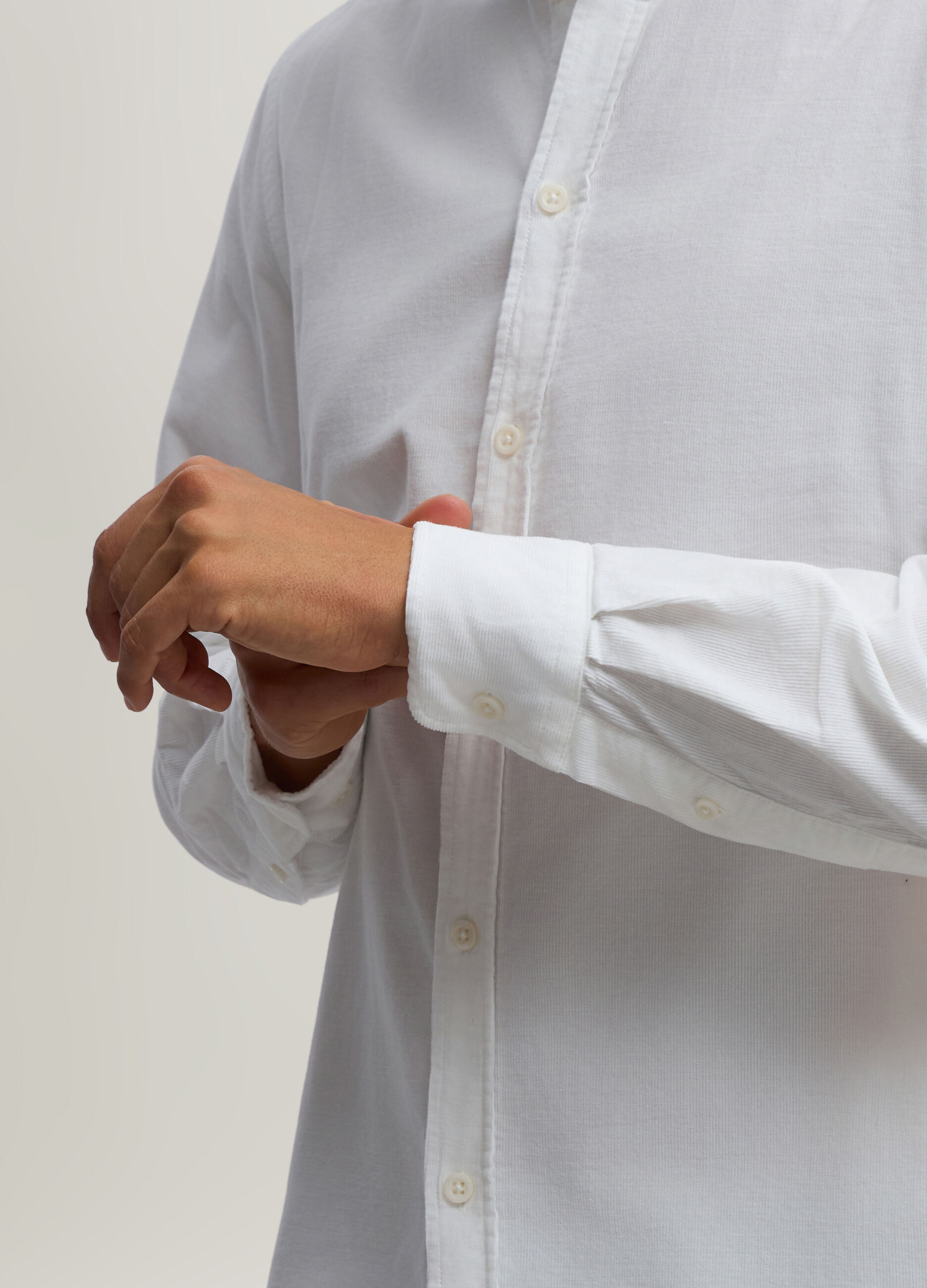 Camicia regular fit in velluto a coste uomo_2