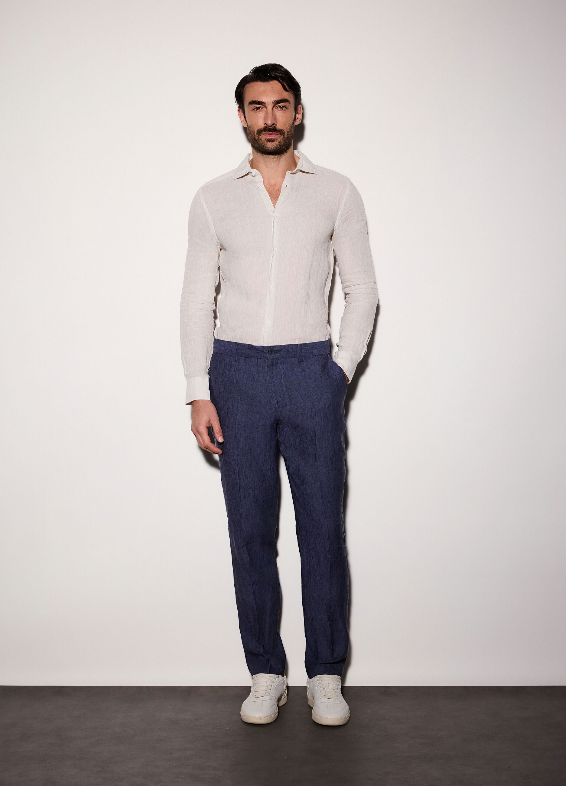 Pantaloni chino slim fit in lino uomo_0