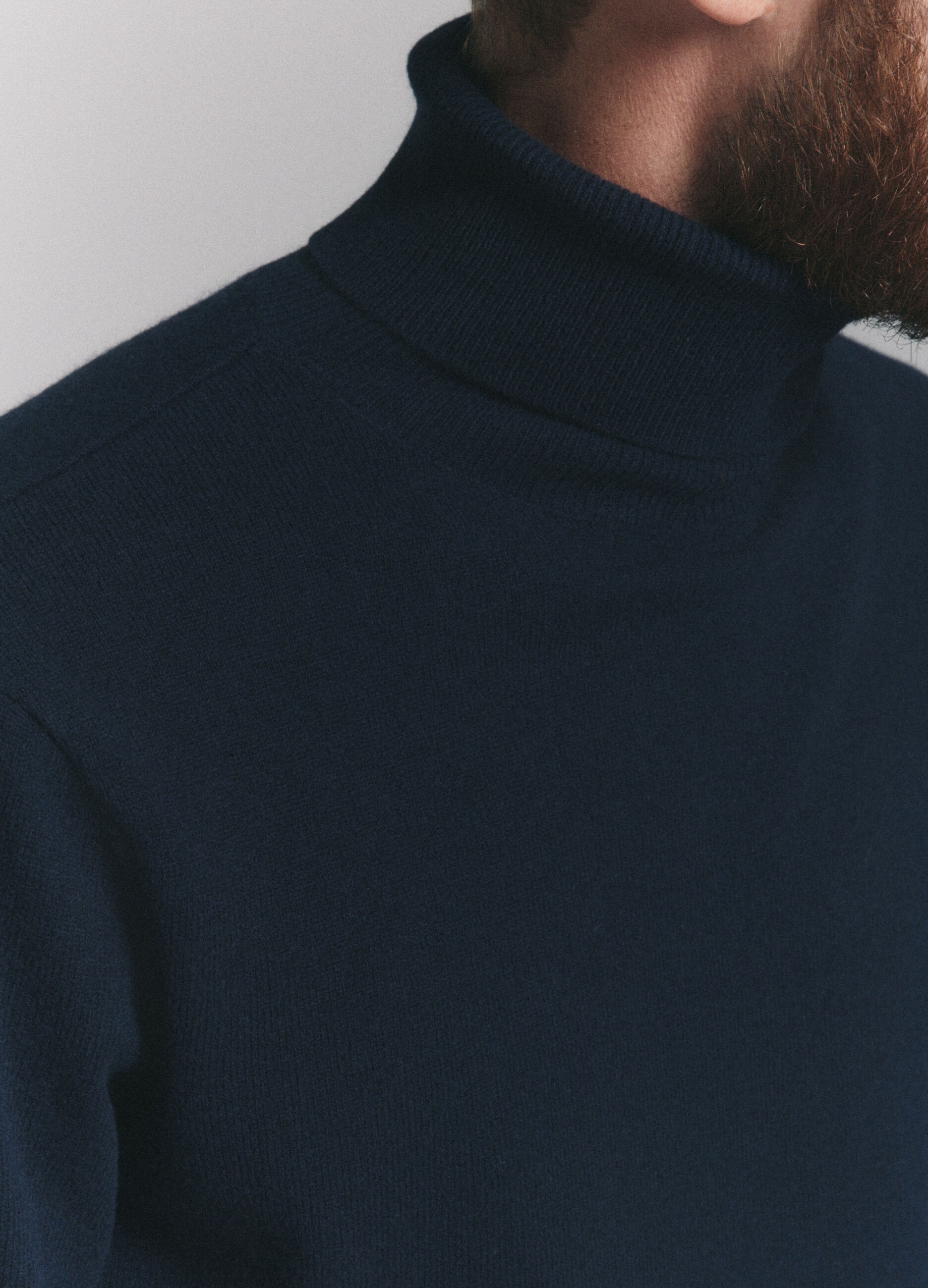 Maglione a collo alto in lambswool uomo_3
