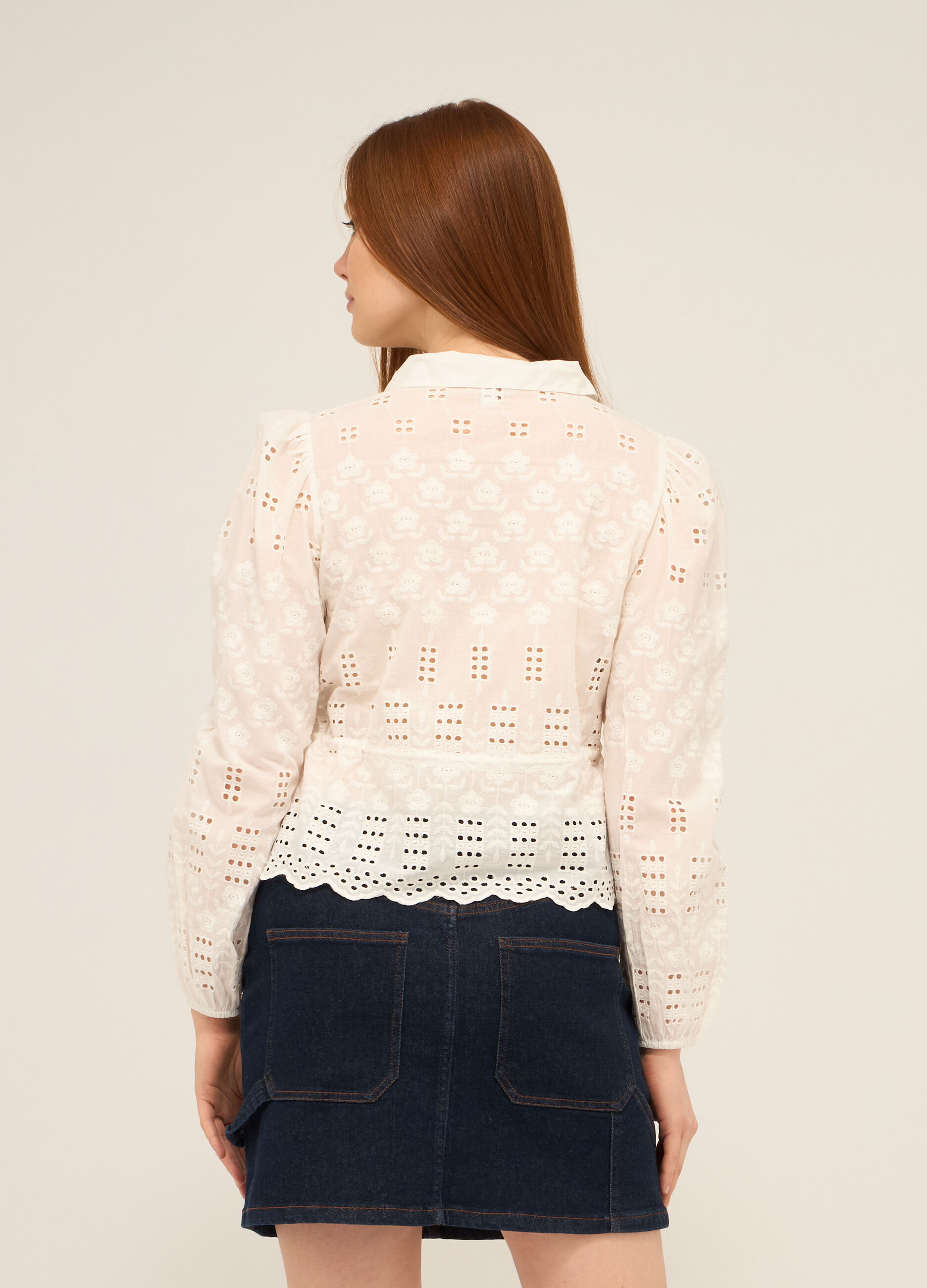 Camicia con ricami e lavorazione traforata donna_1