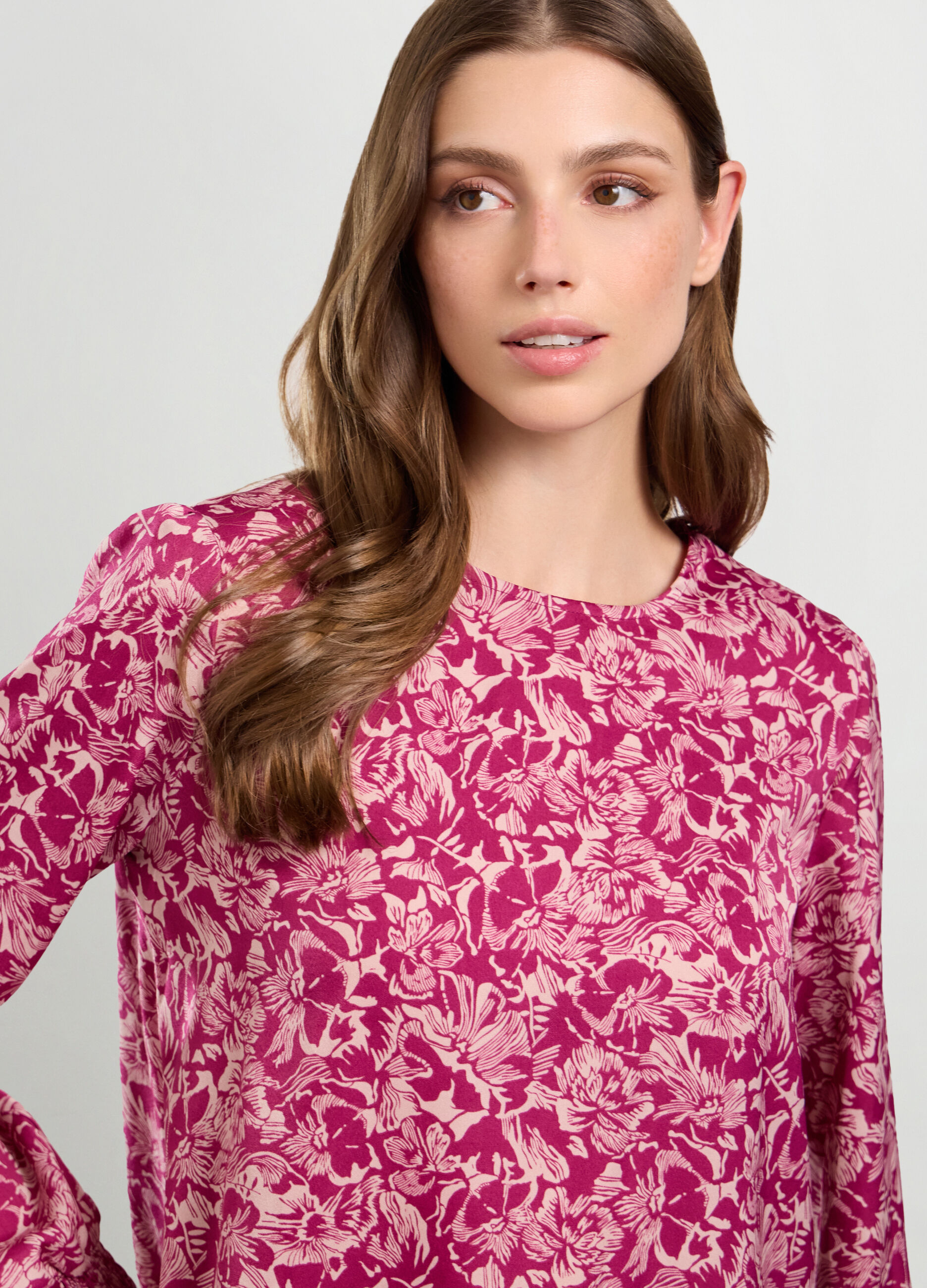 Blusa con stampa floreale donna_2
