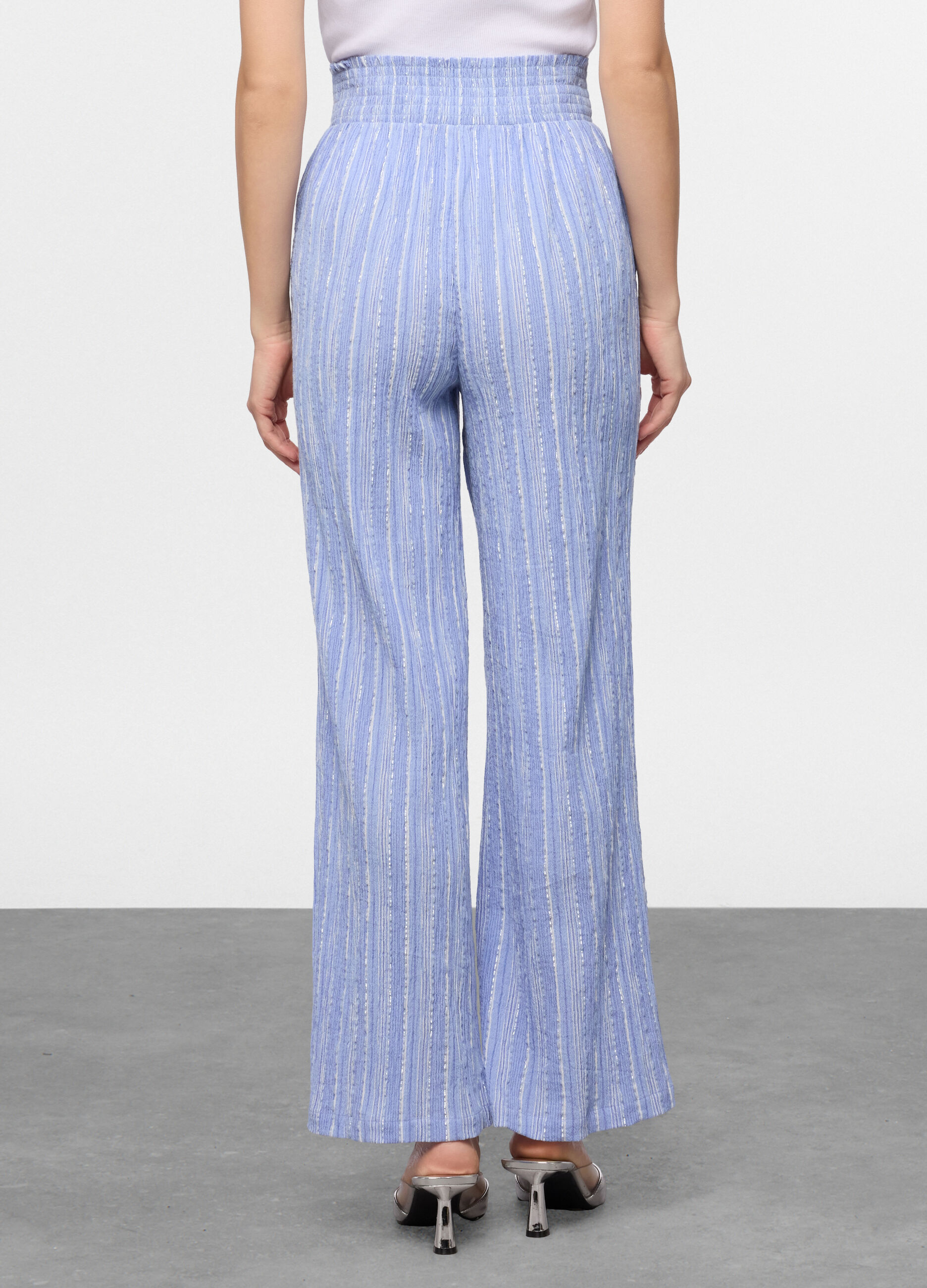 Pantaloni comfort fit in cotone con filo lurex donna_1