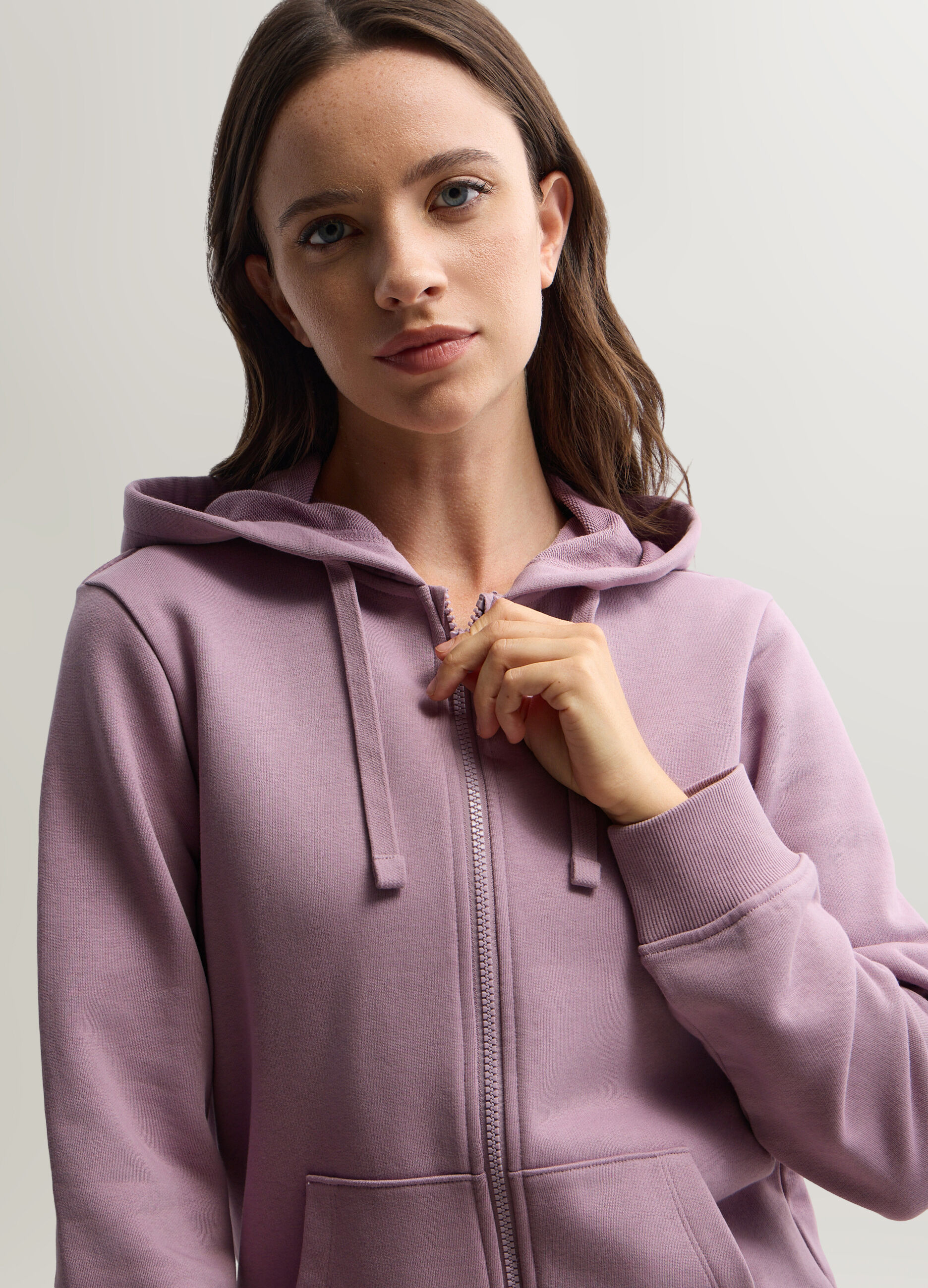 Felpa con cappuccio misto cotone garzato donna_2