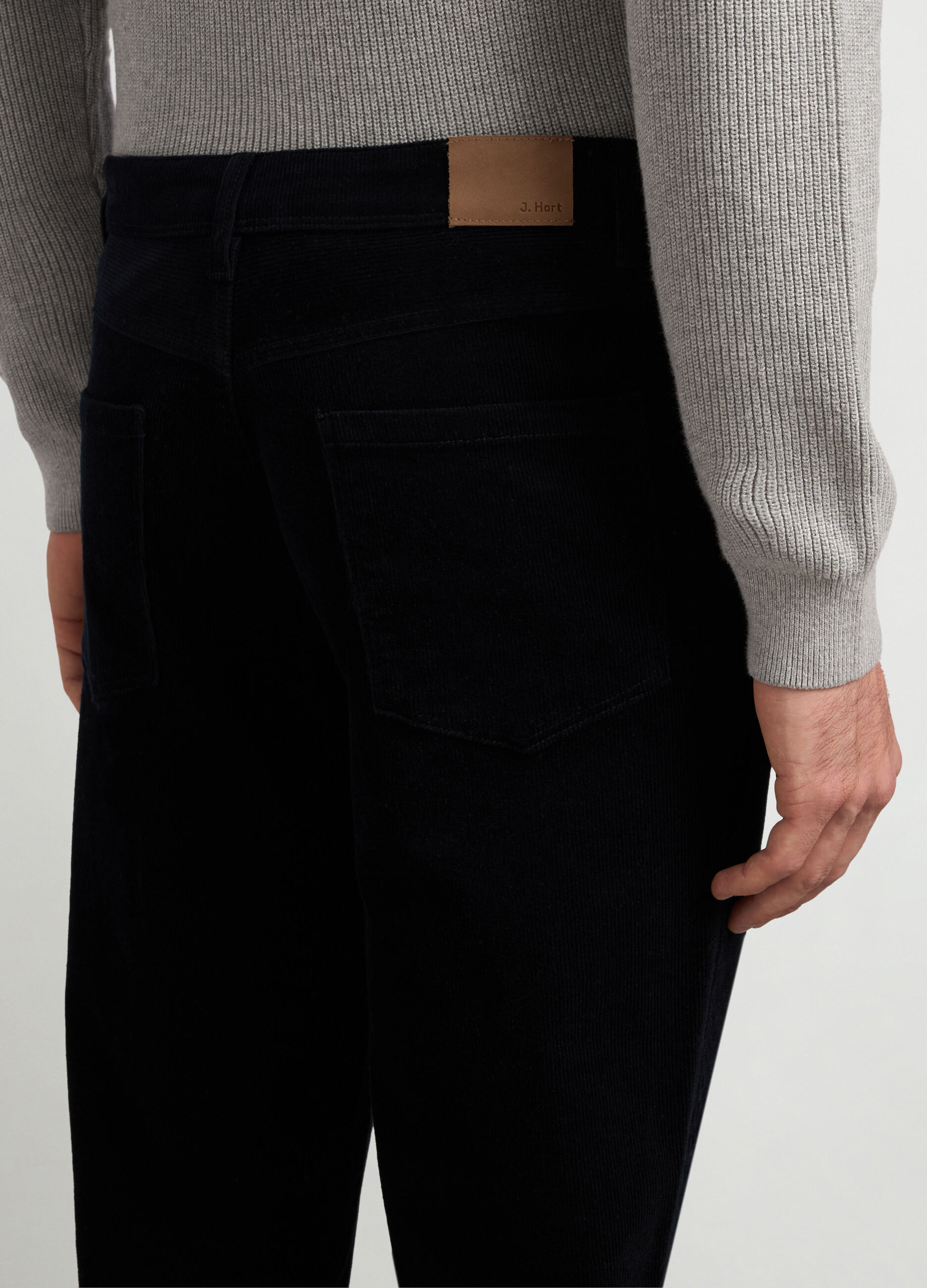 Pantaloni 5 tasche regular fit in velluto a coste uomo_2