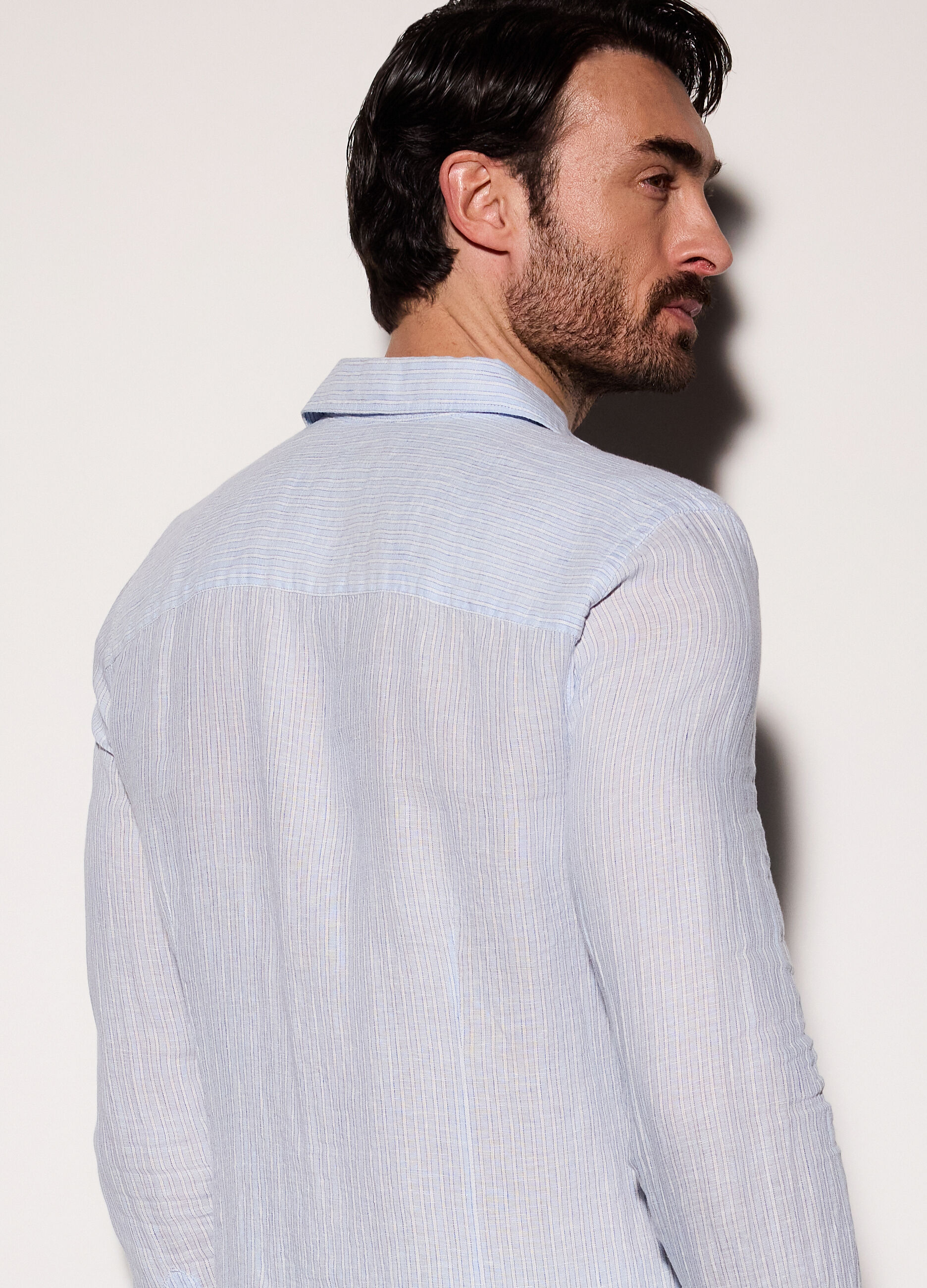 Camicia slim fit in lino a righe uomo_2