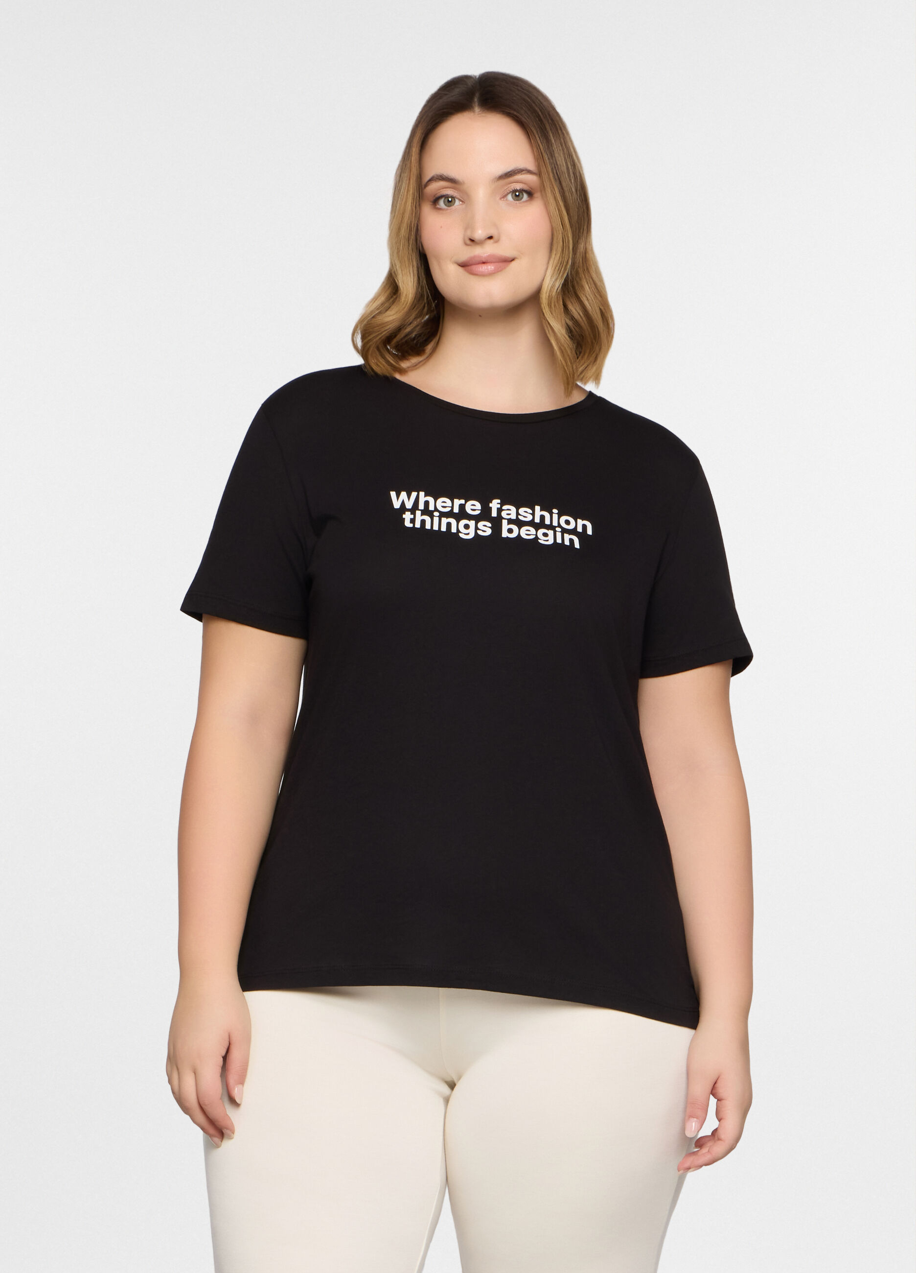 T-Shirt Donna Moderna Principesse Tatuate | Maglietta Nera 100% Cotone 165 G/m² | Taglie Curvy 2XL-5XL E Normali | Design Originale Per Amanti Dei Tatuaggi | Regalo Per Mamma O Amica