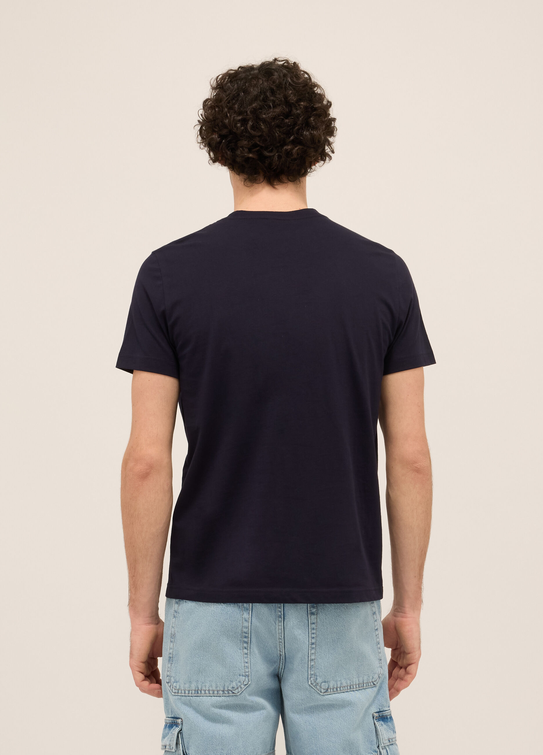 T-shirt girocollo in cotone con stampa uomo_1