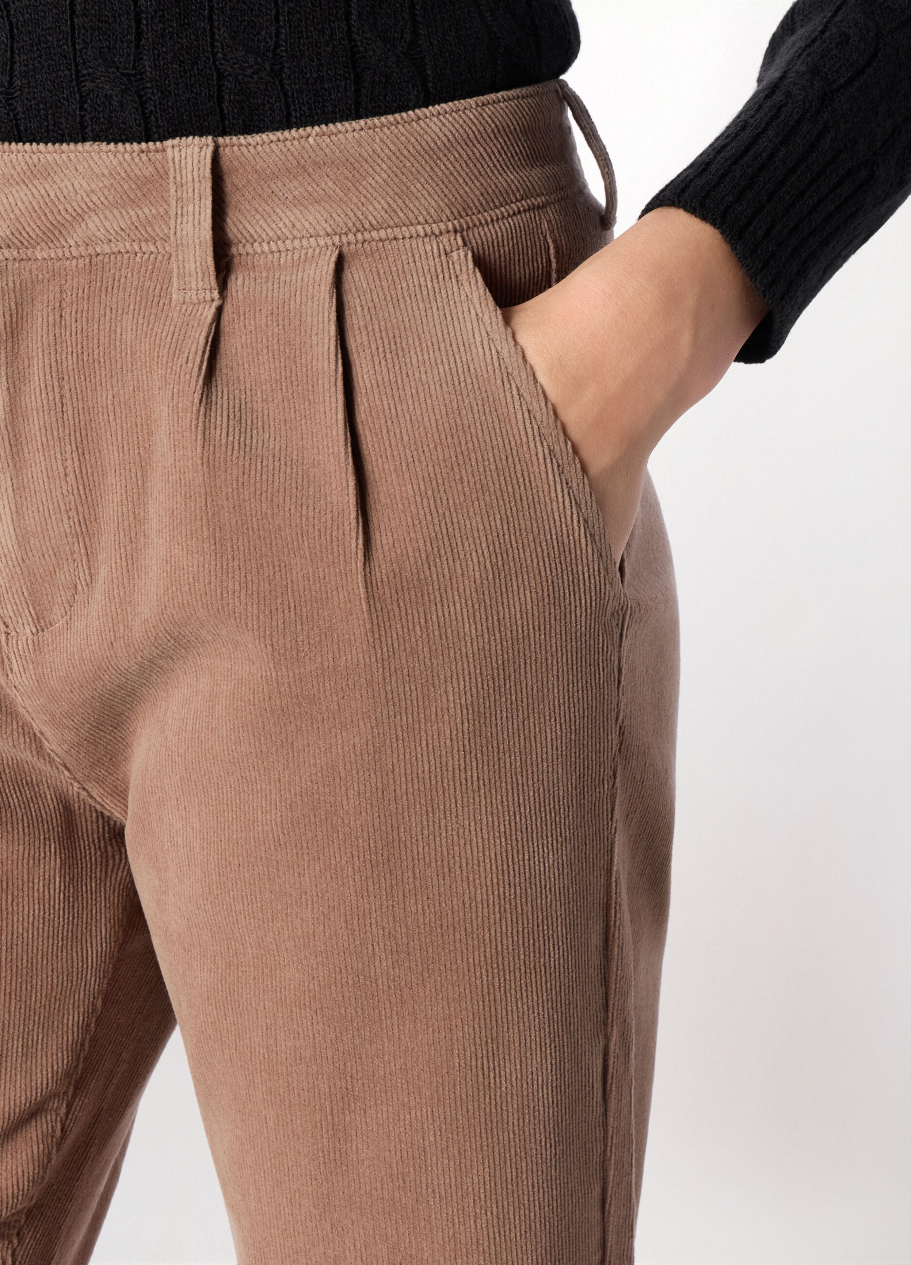 Pantaloni in velluto a coste di cotone stretch donna_2