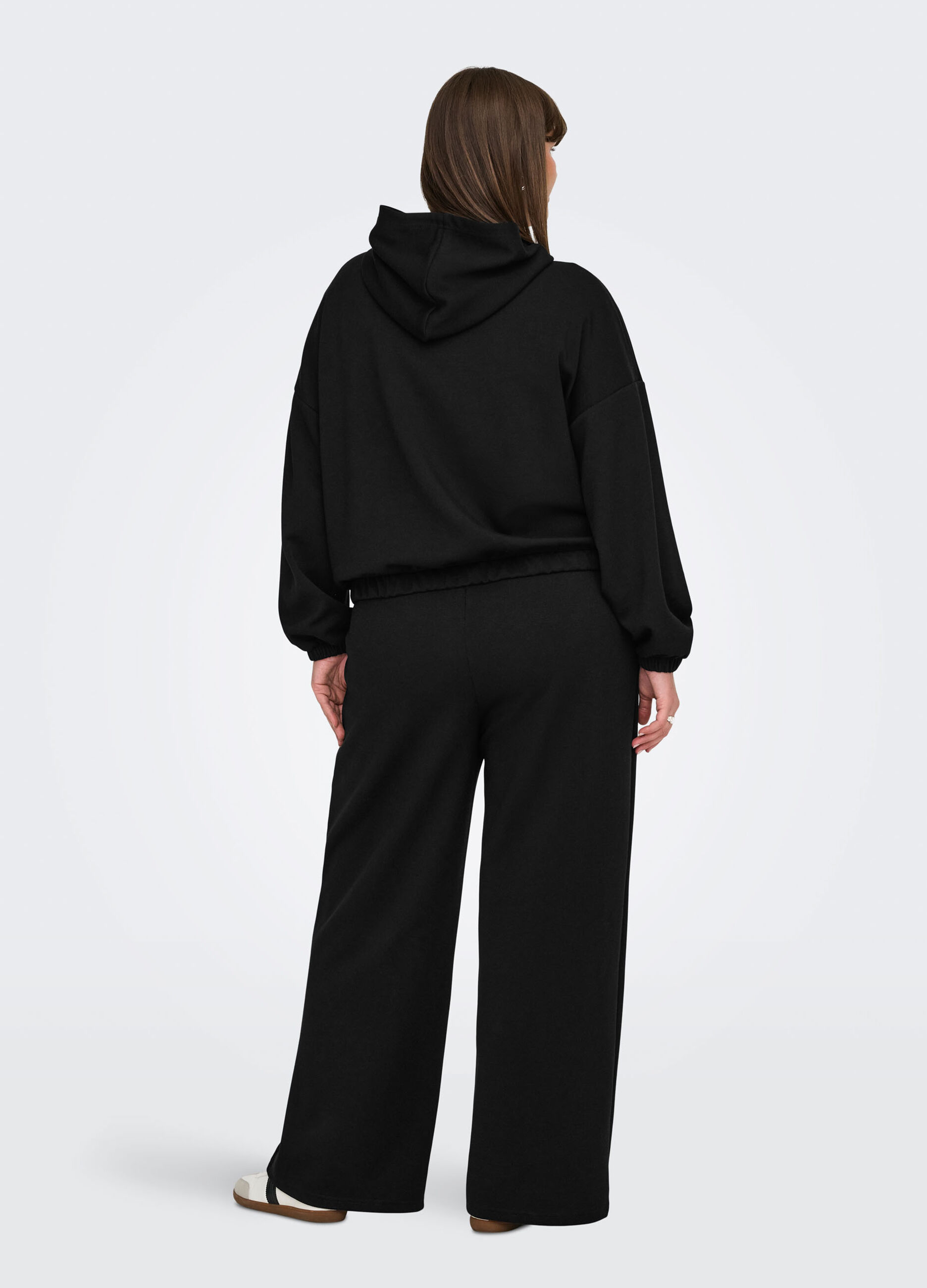 Felpa con cappuccio_1