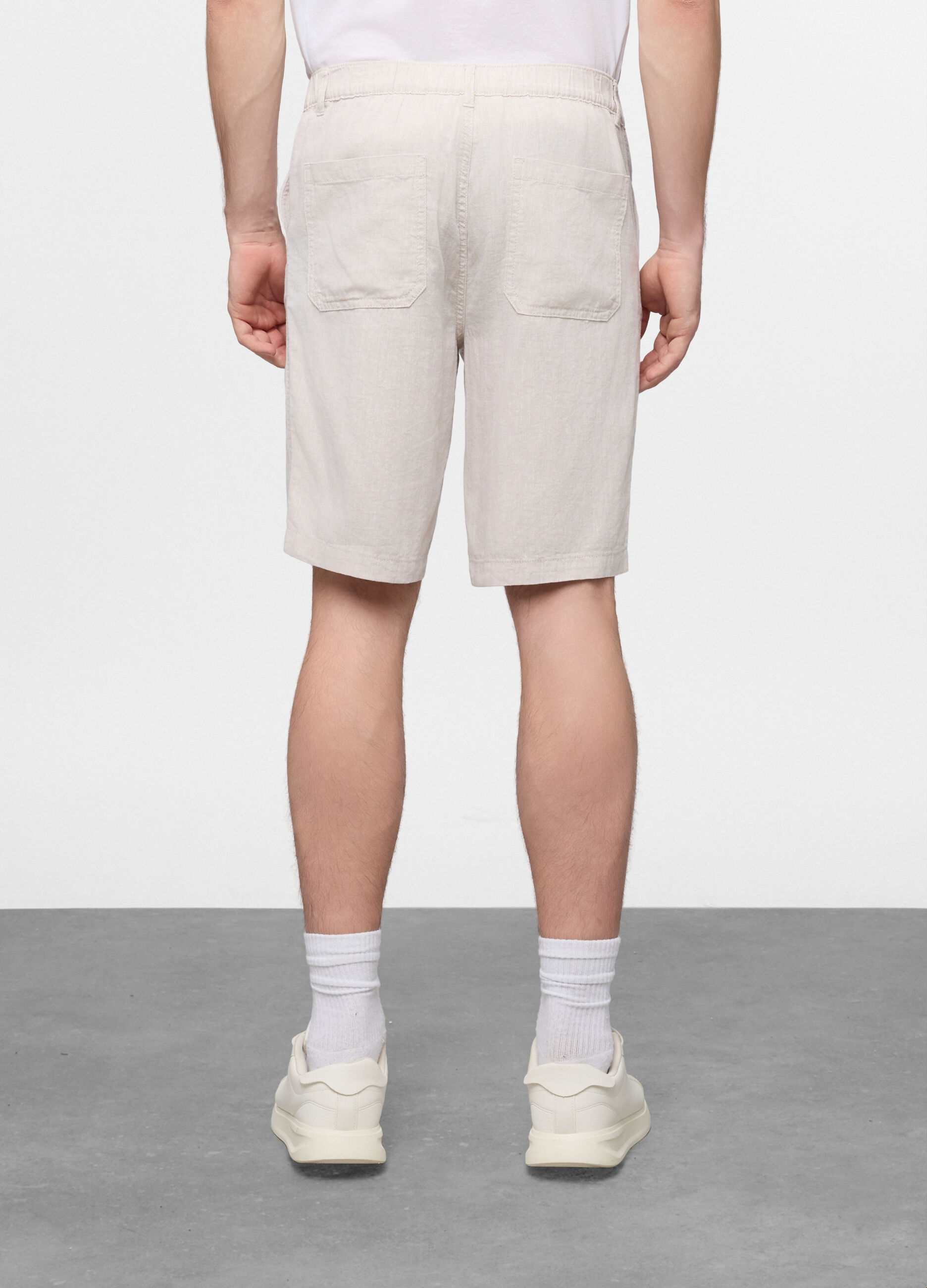 Bermuda relaxed fit in misto cotone e lino uomo_1