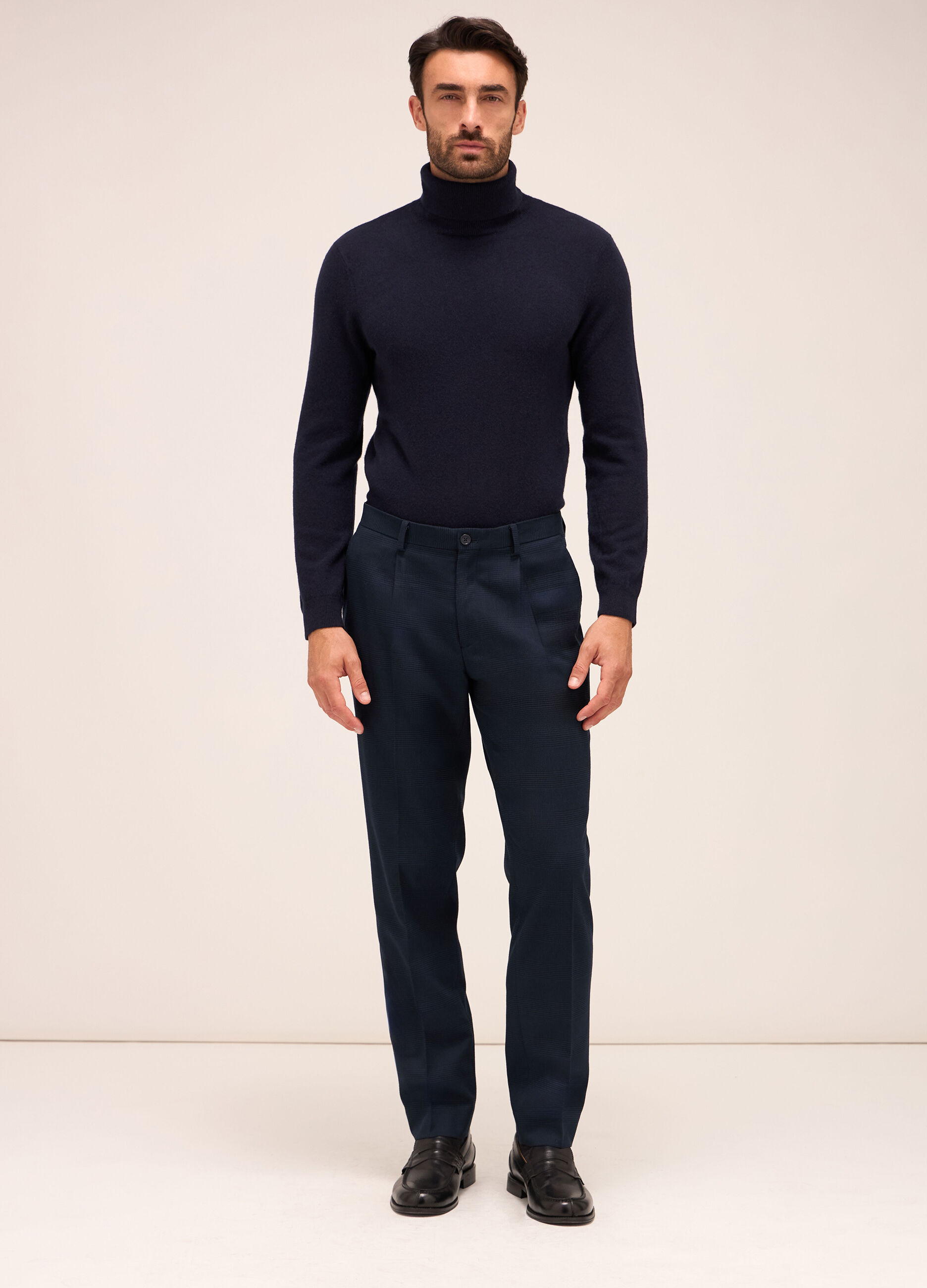 Pantaloni da uomo oviesse online