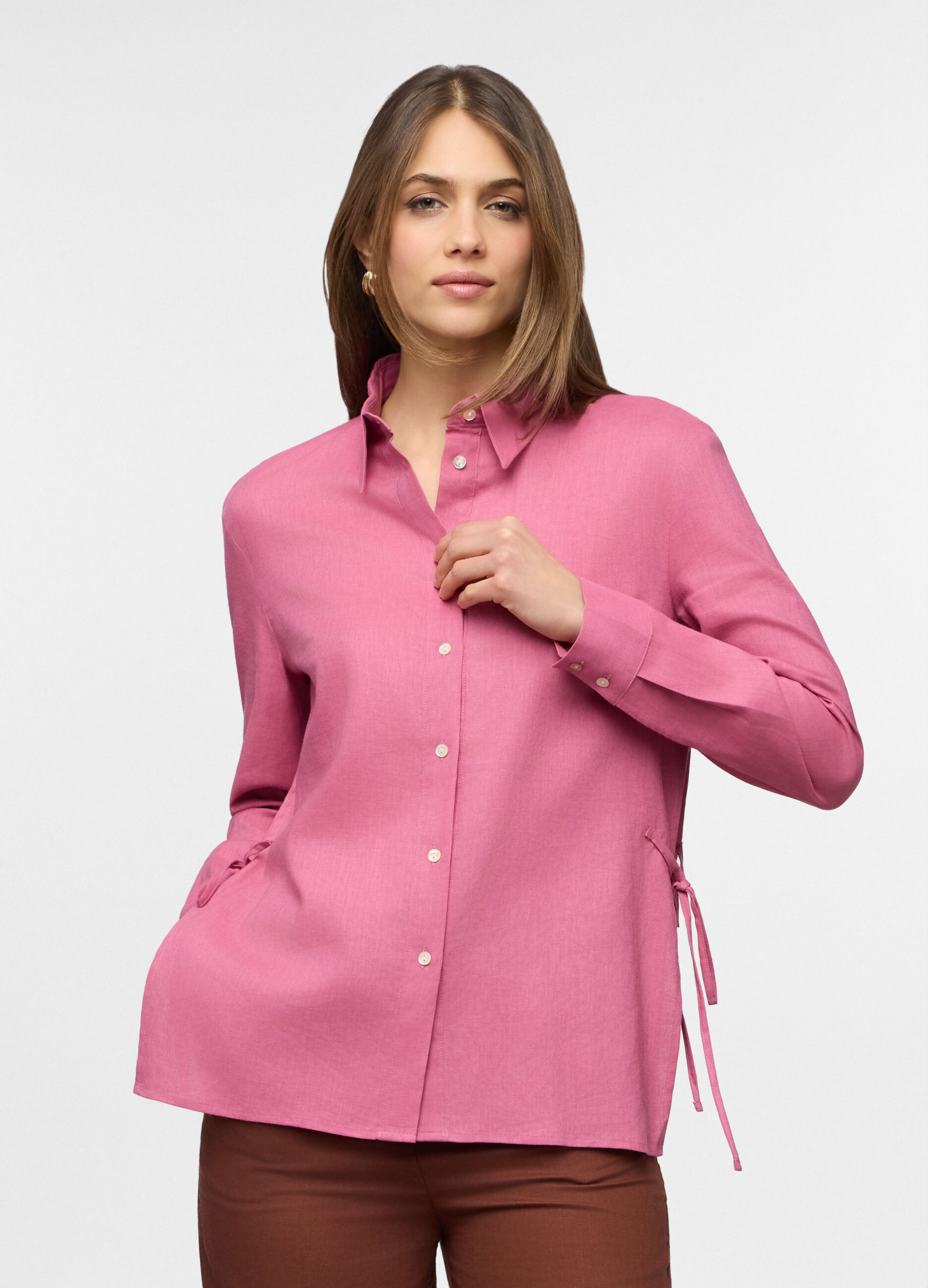 Camicia fit regular con colletto alla francese misto lino donna_0