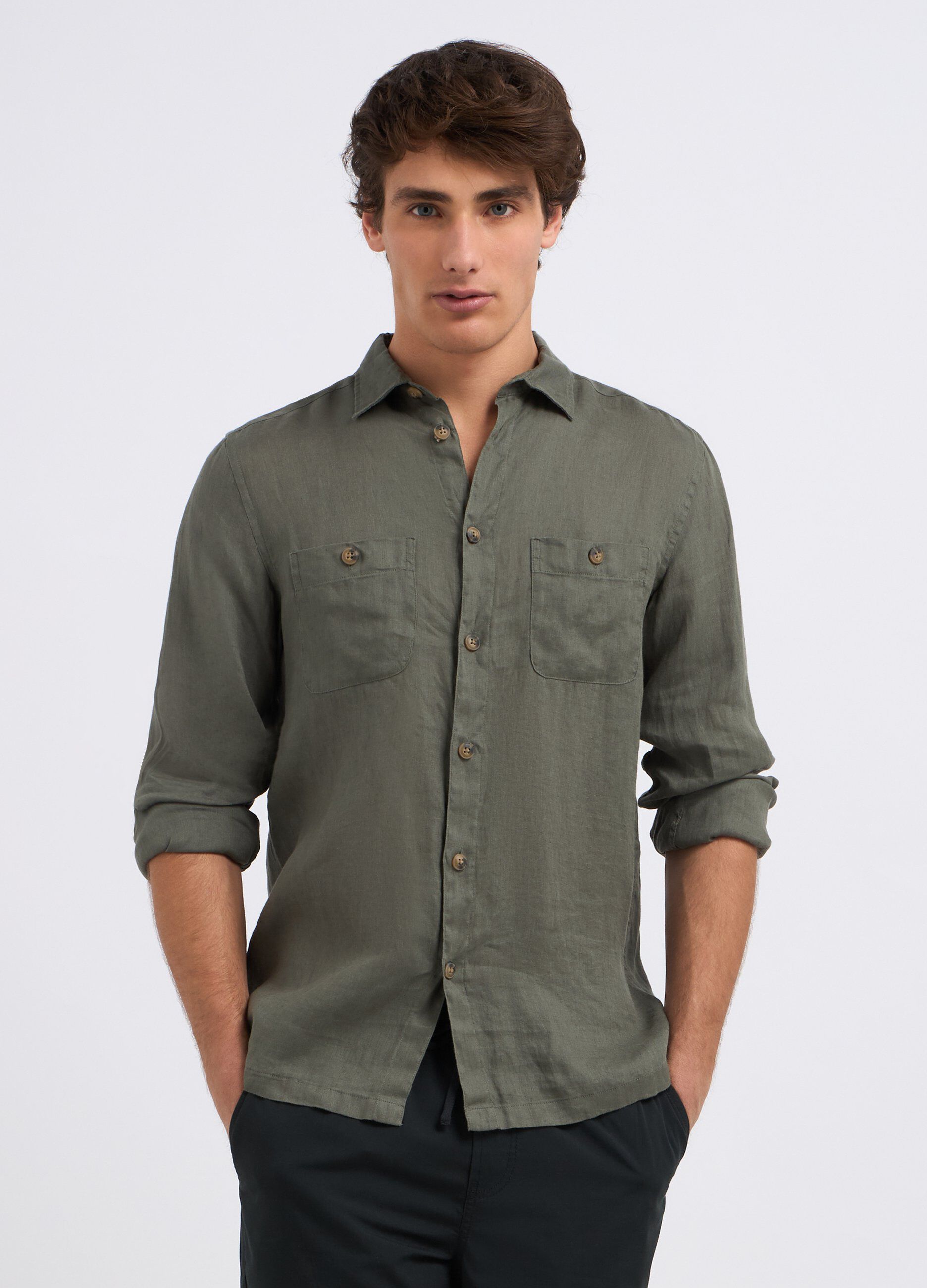 Camicia in puro lino con taschini uomo_0