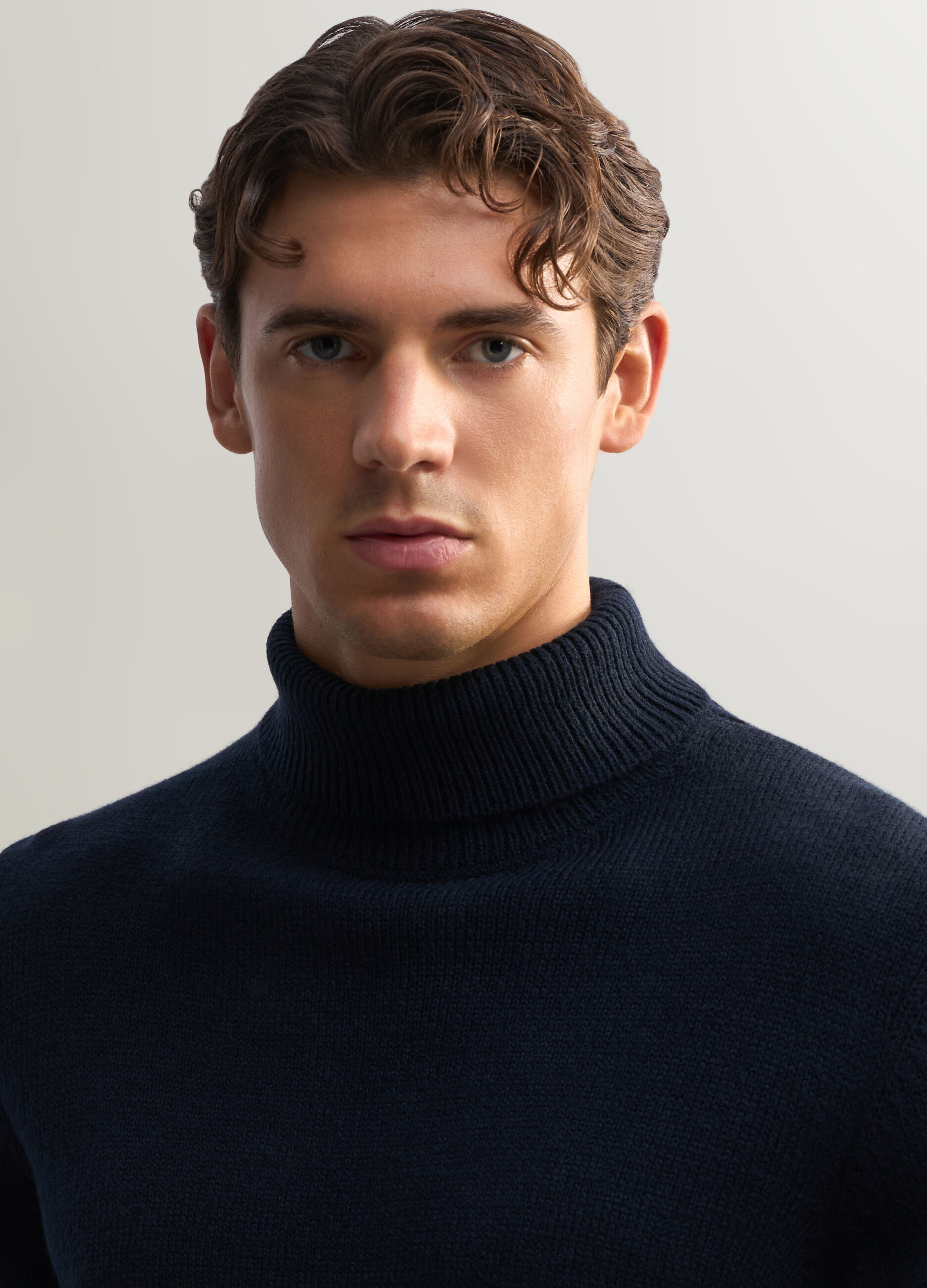 Maglione collo alto a maglia rasata uomo