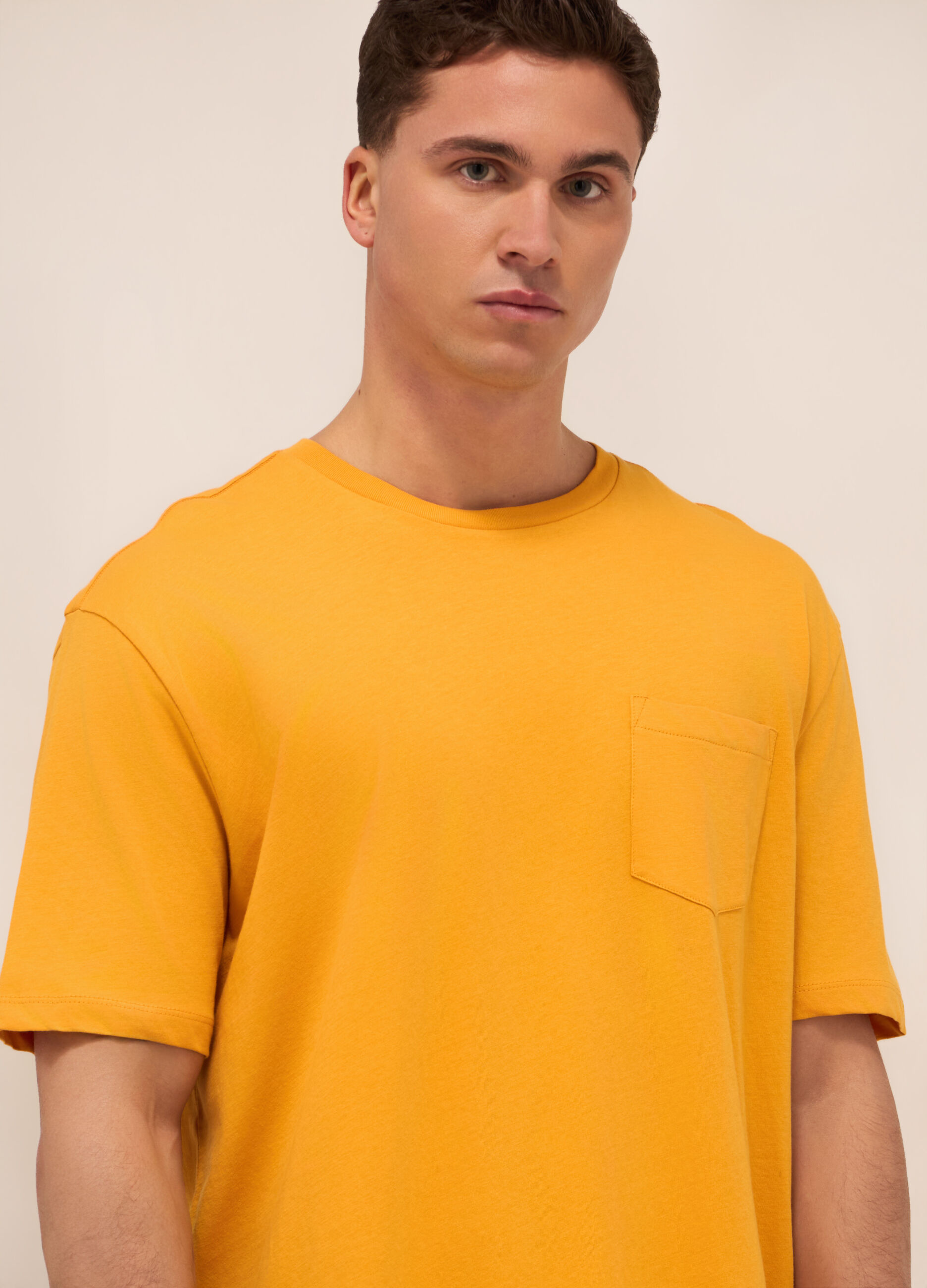 T-shirt in jersey di cotone con taschino uomo
