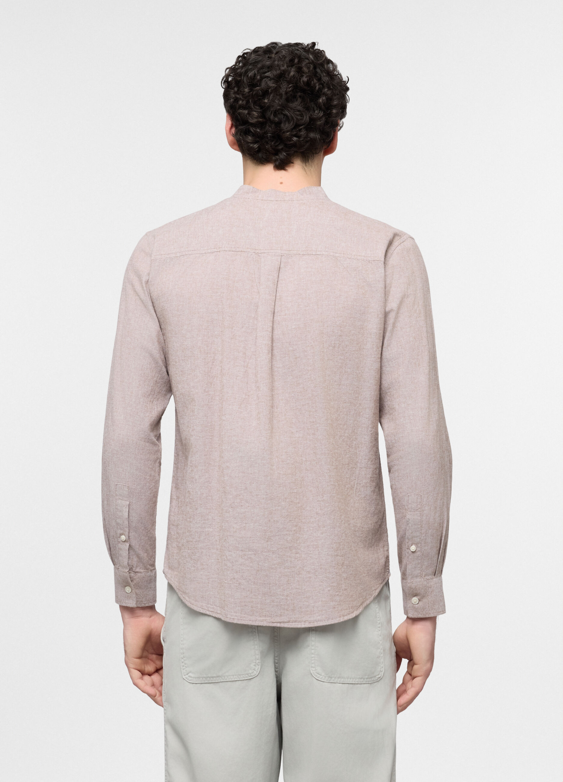 Camicia regular fit con collo coreano in cotone e lino uomo_1