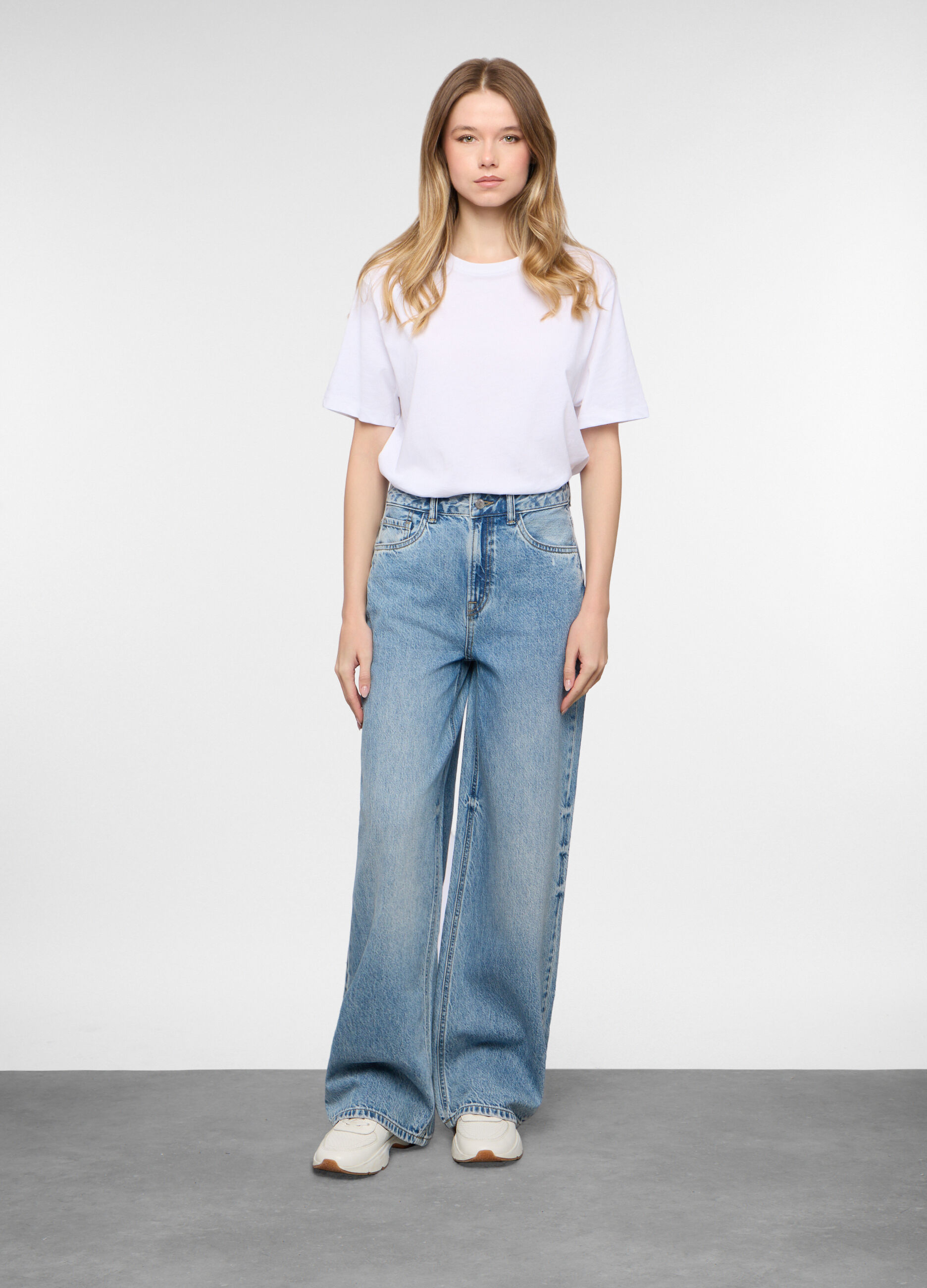 5 Tasche fit Wide con fondo risvoltato in denim donna_0