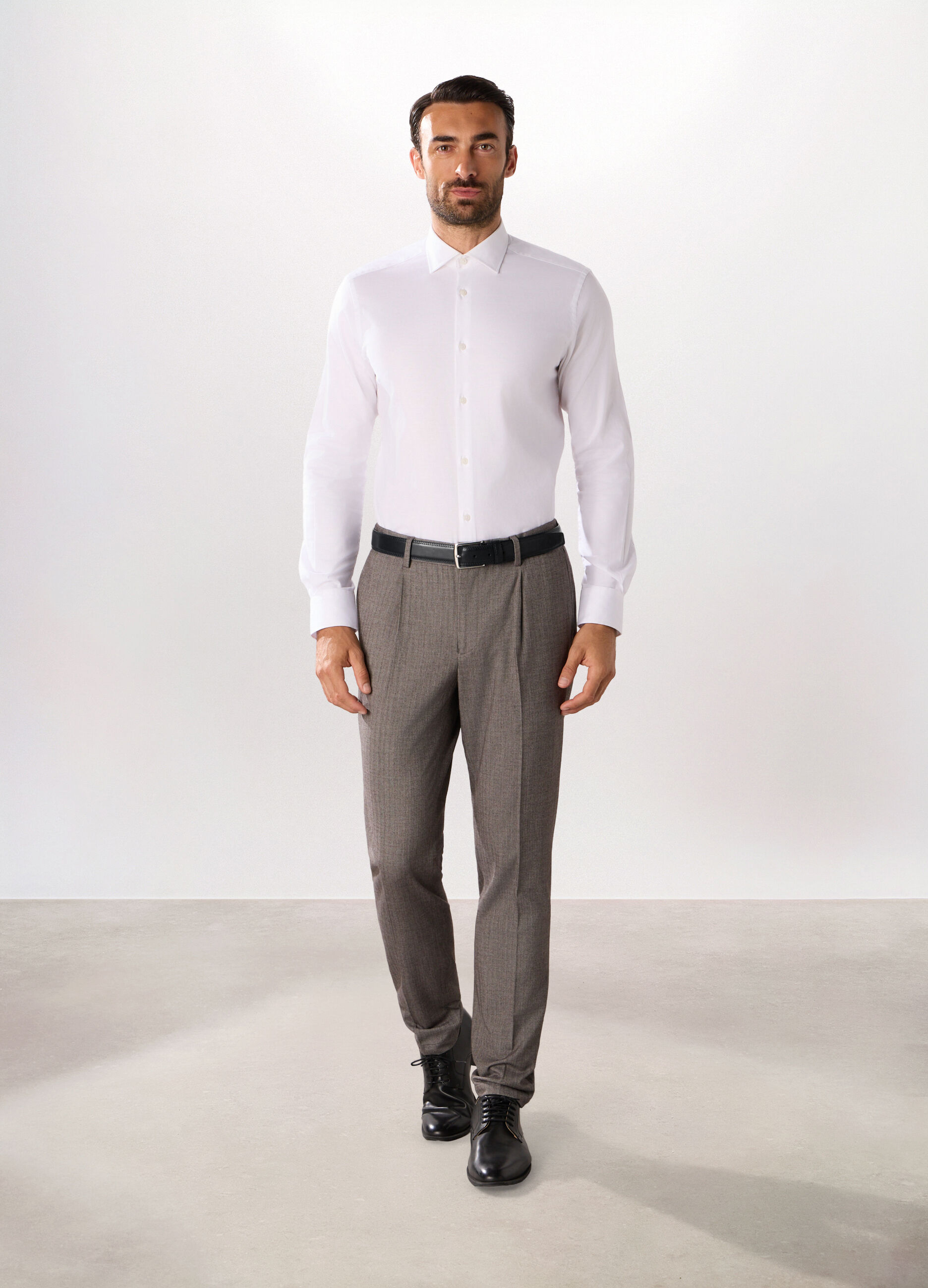 Pantalone slim con motivo a lisca di pesce uomo_0