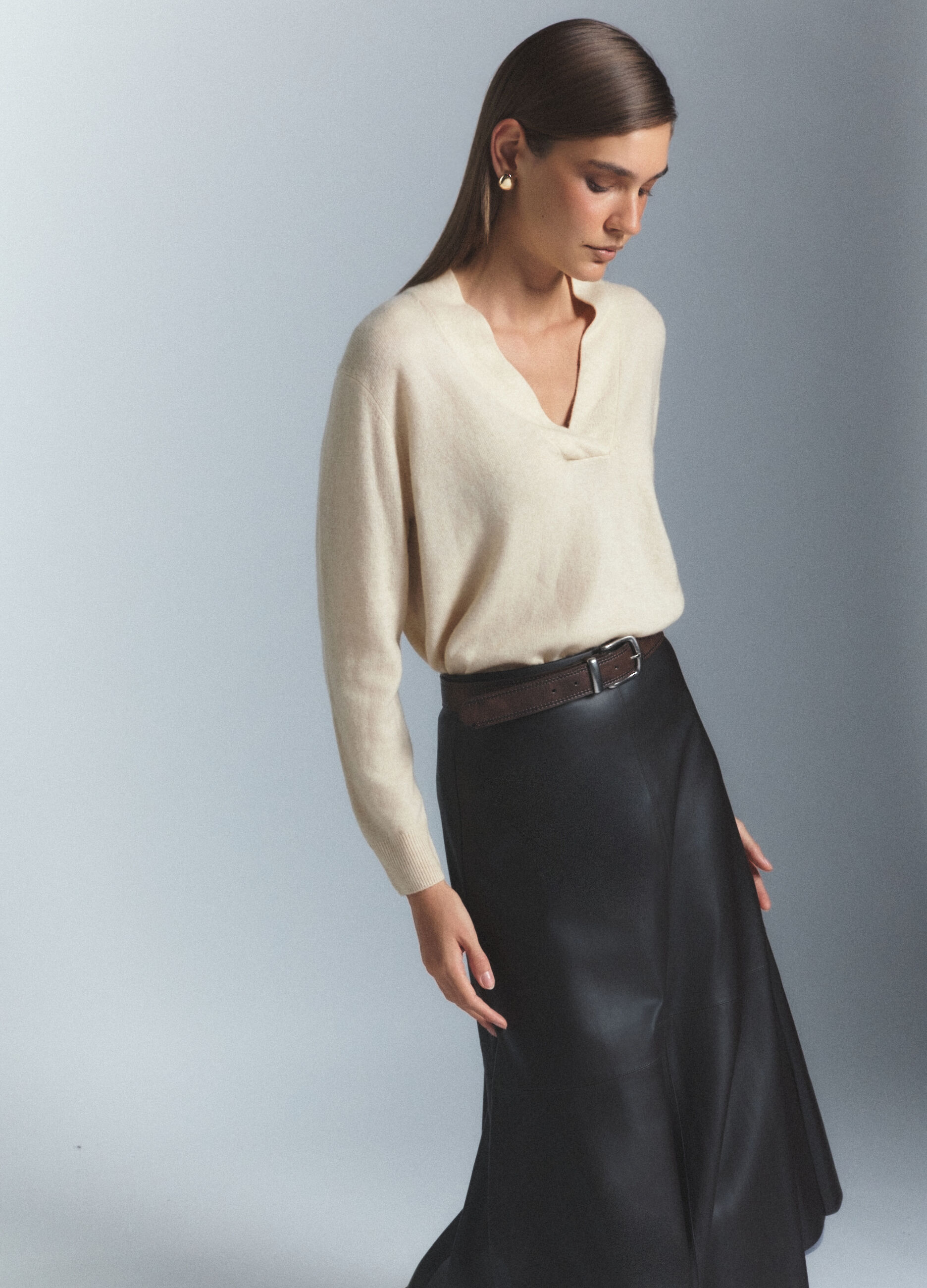 Pullover con scollo a V rasato misto cashmere donna_1