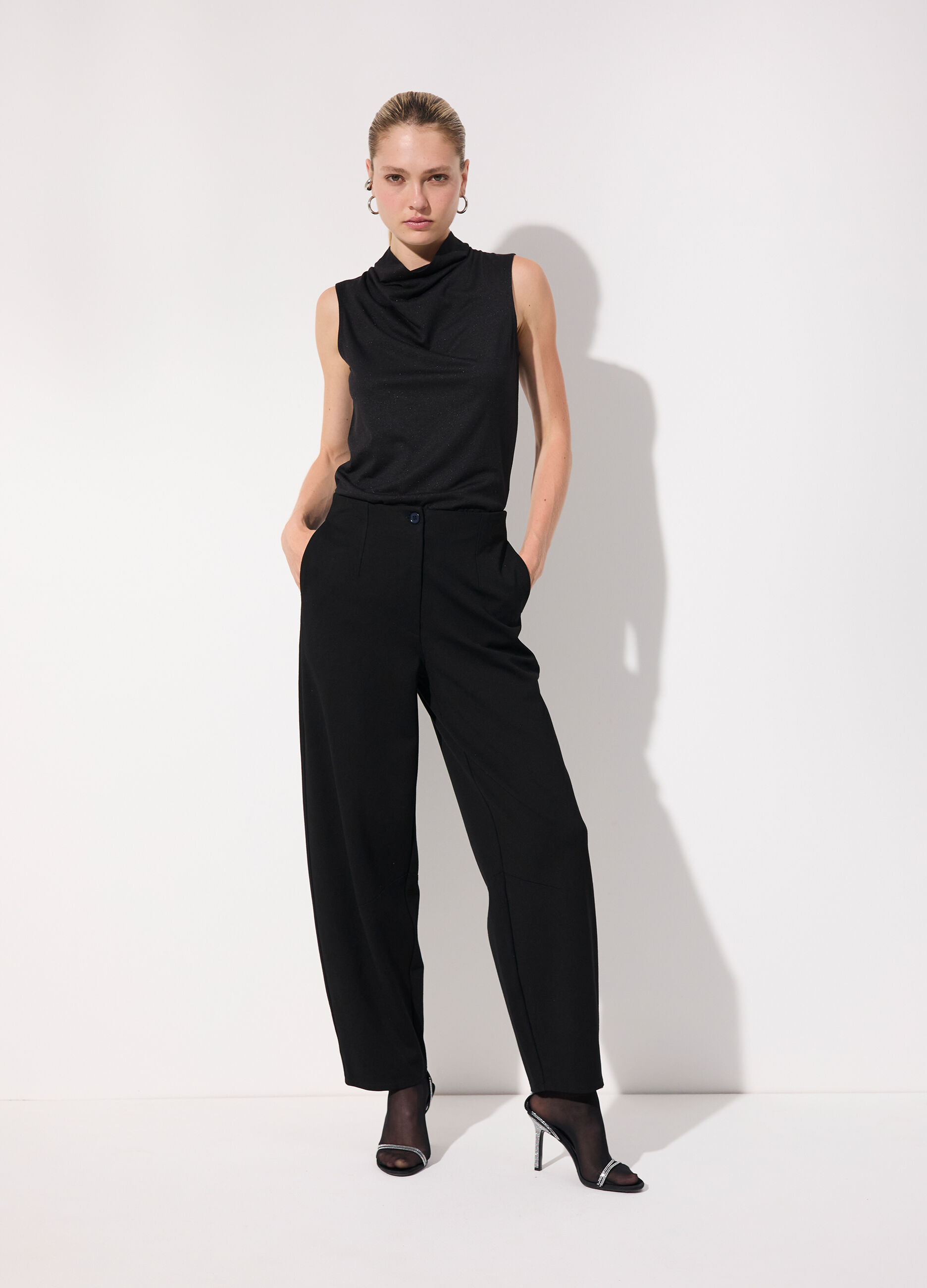Lupetto smanicato in filo lurex donna_0