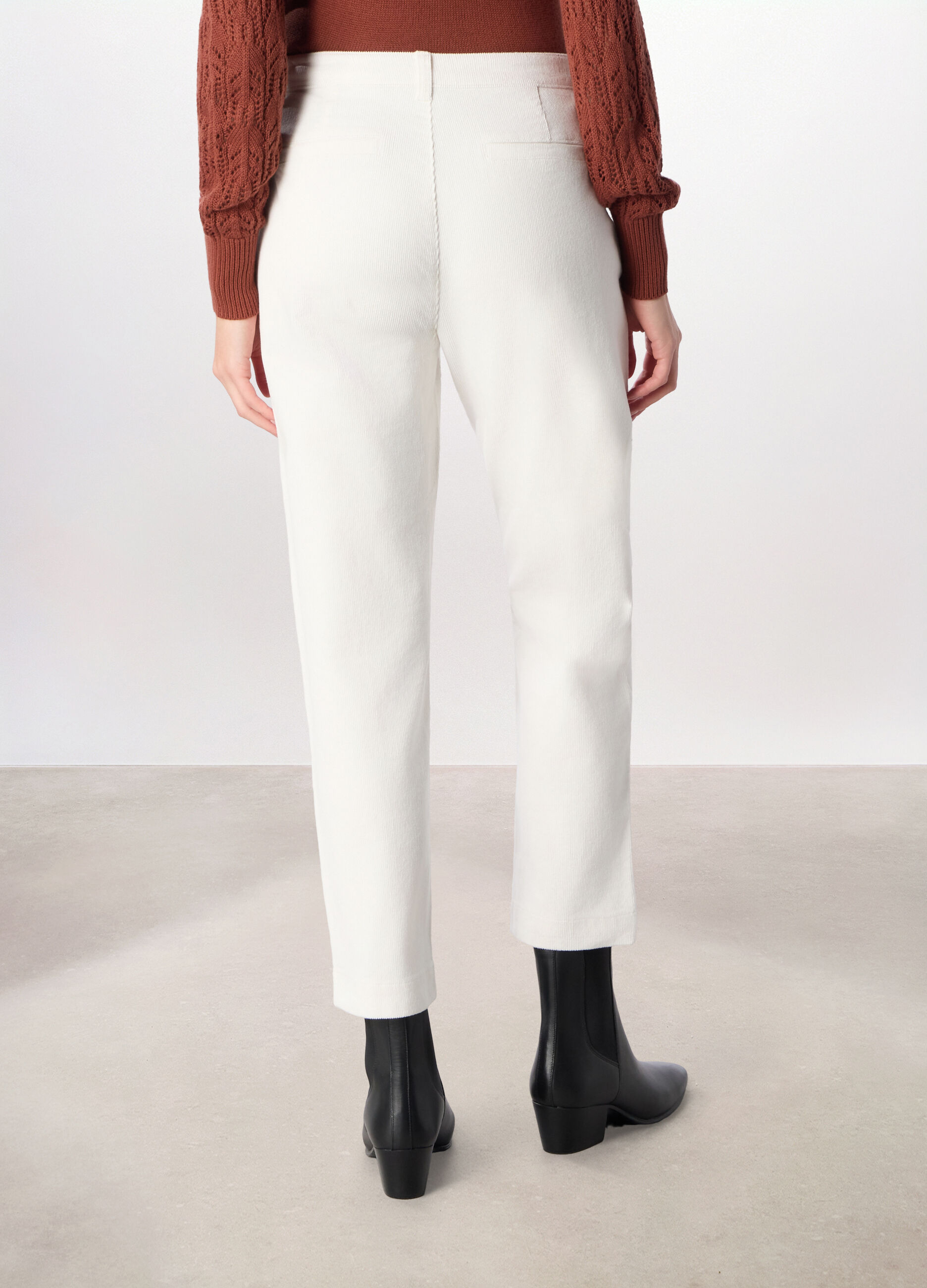 Pantaloni in velluto a coste di cotone stretch donna_1