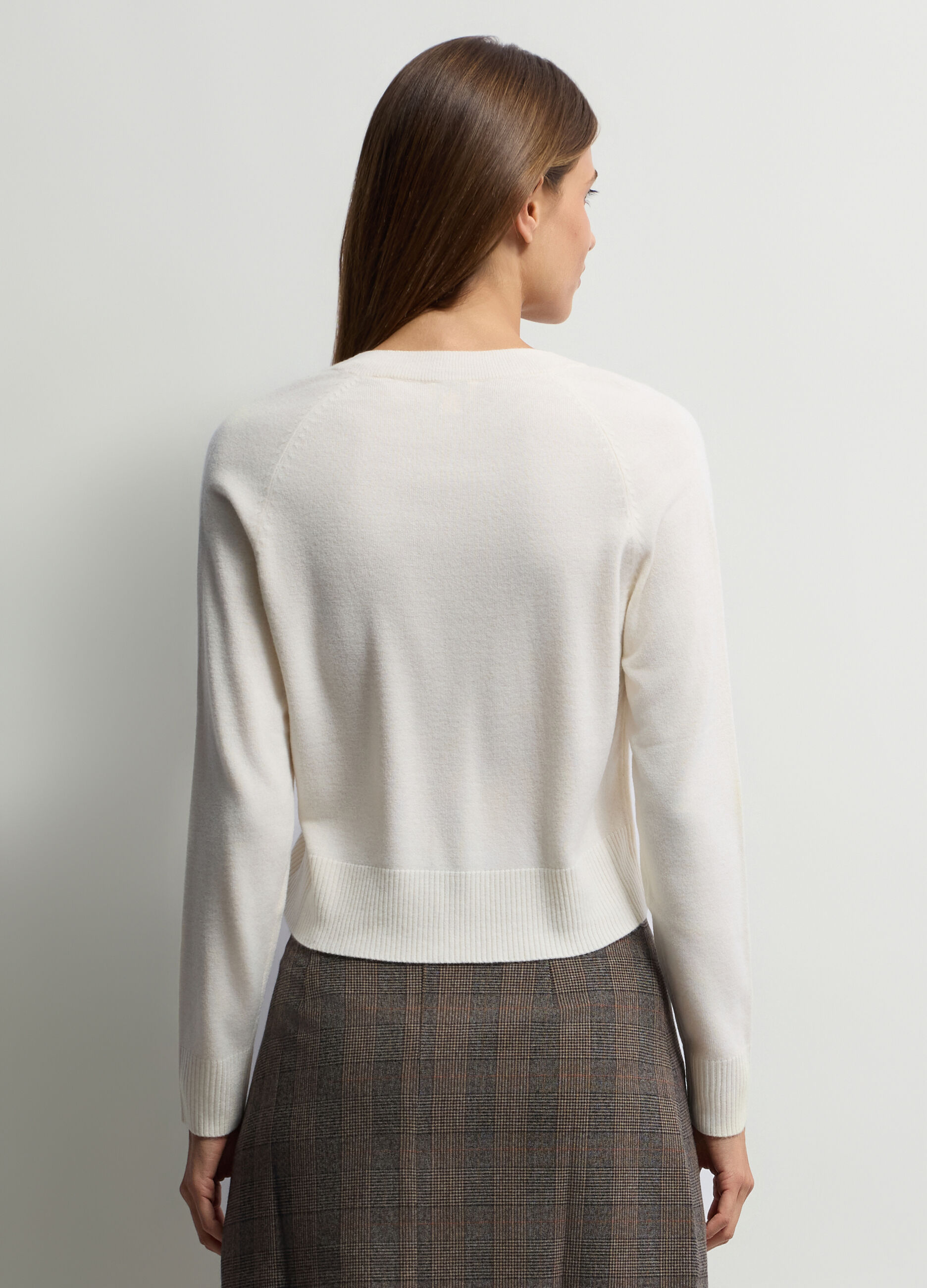 Cardigan girocollo in maglia rasata donna_1