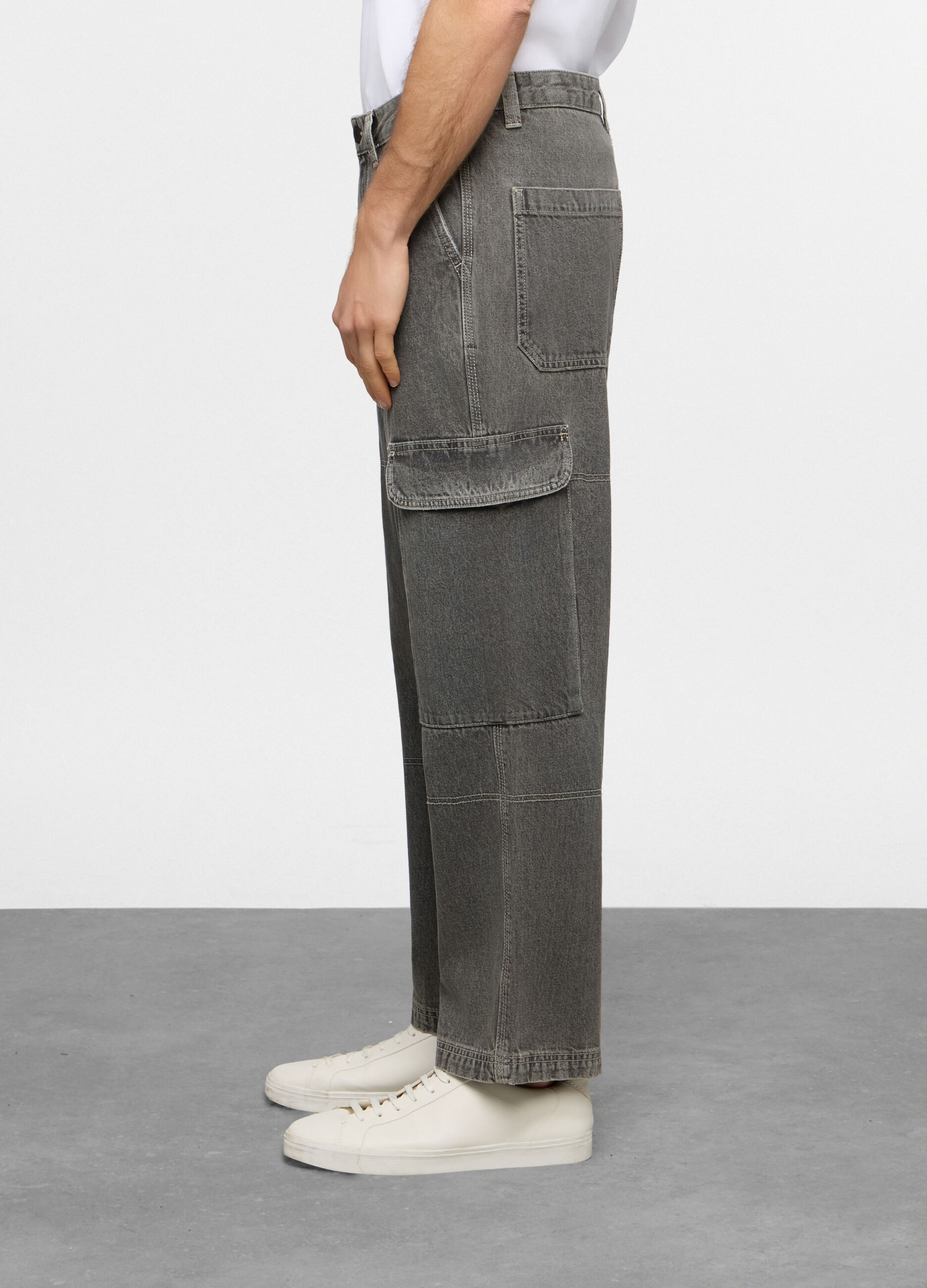 Jeans cargo comfort fit in denim di cotone uomo_1