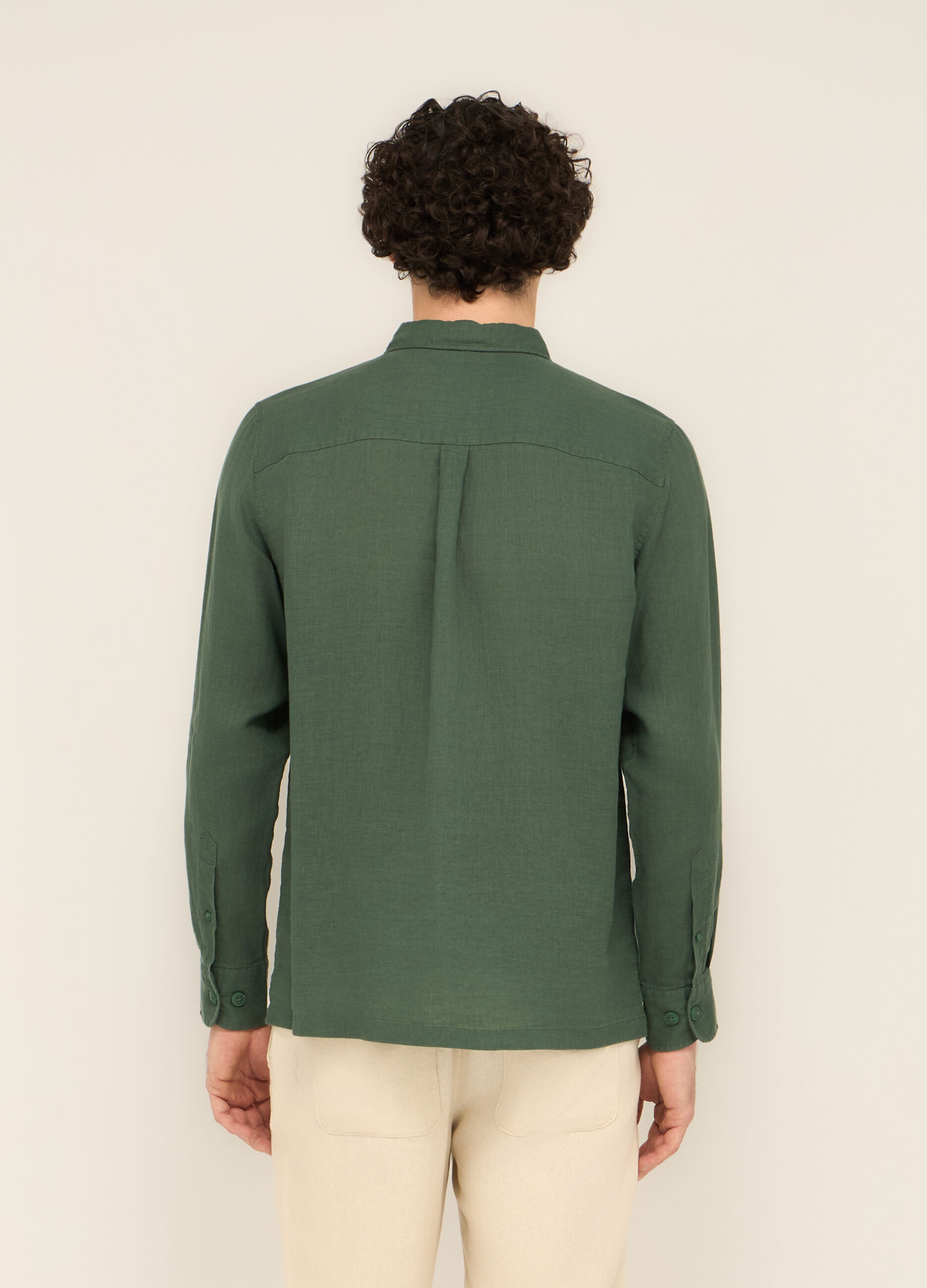 Camicia con taschini in puro lino uomo_1