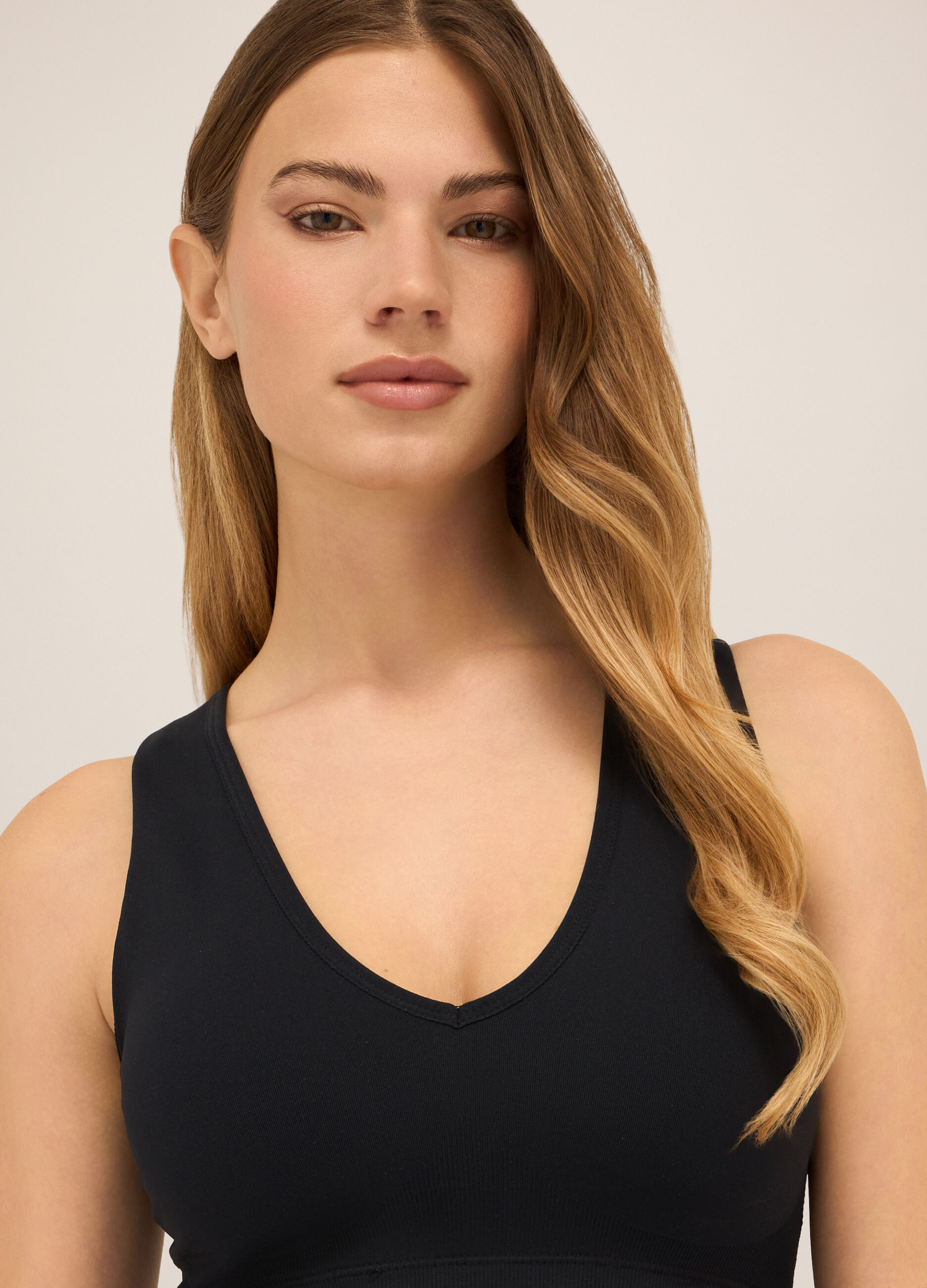 Top in tessuto stretch donna_2