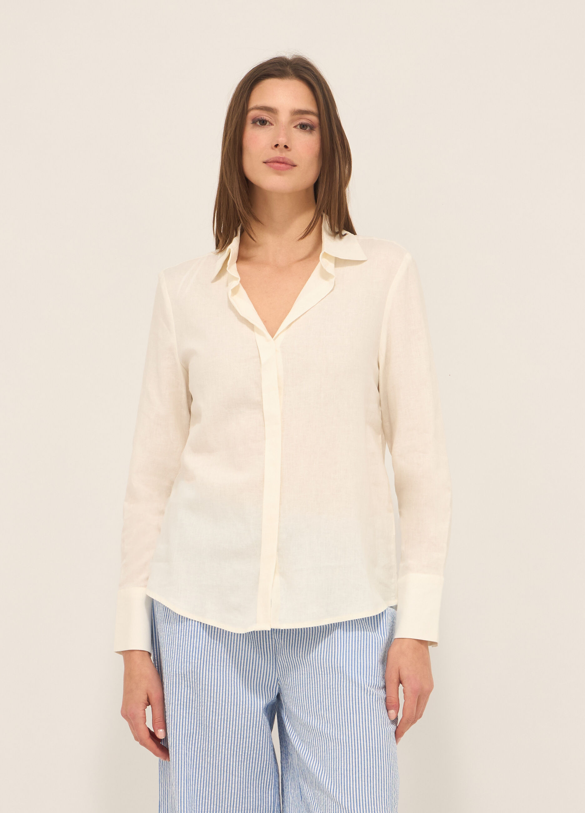 Camicia misto lino con scollo a V donna_0