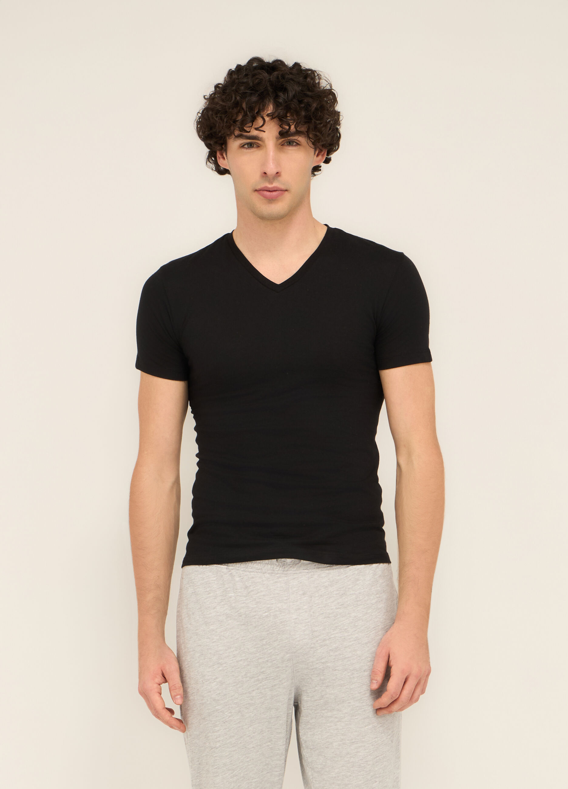 T-shirt intima scollo a V in cotone uomo_0