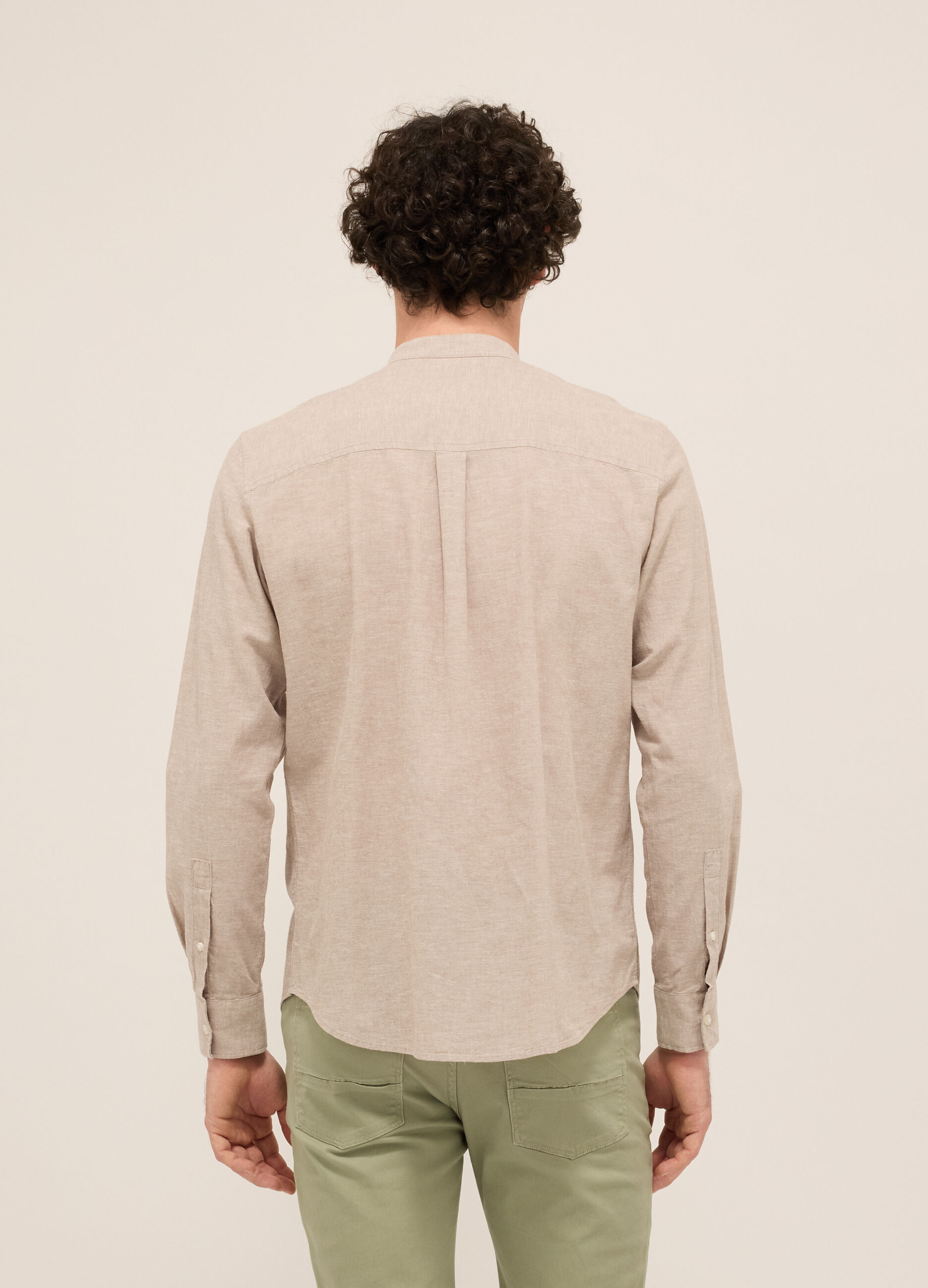 Camicia colletto alla coreana in cotone e lino uomo_1