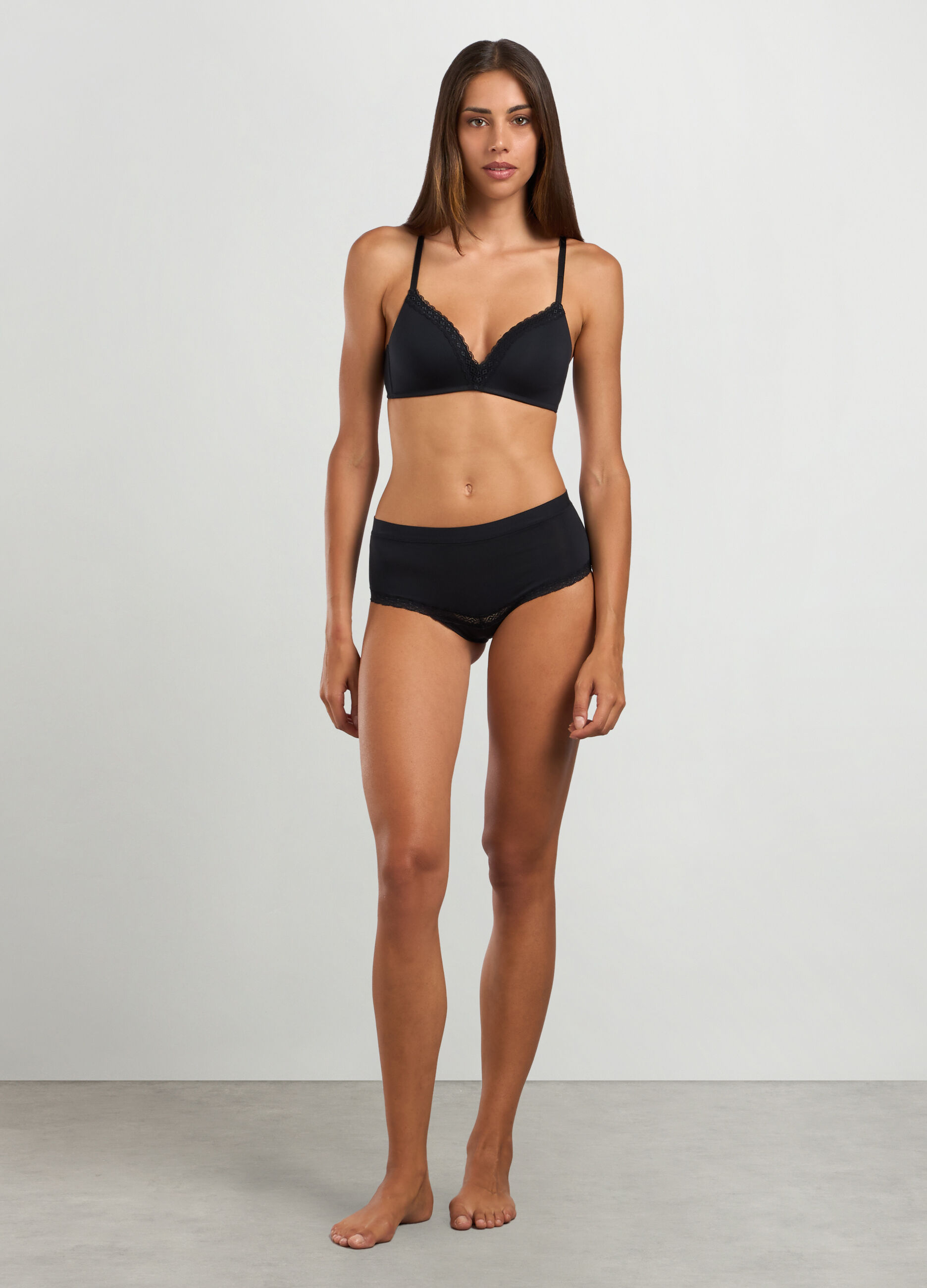 Reggiseno a triangolo con ferretto_0