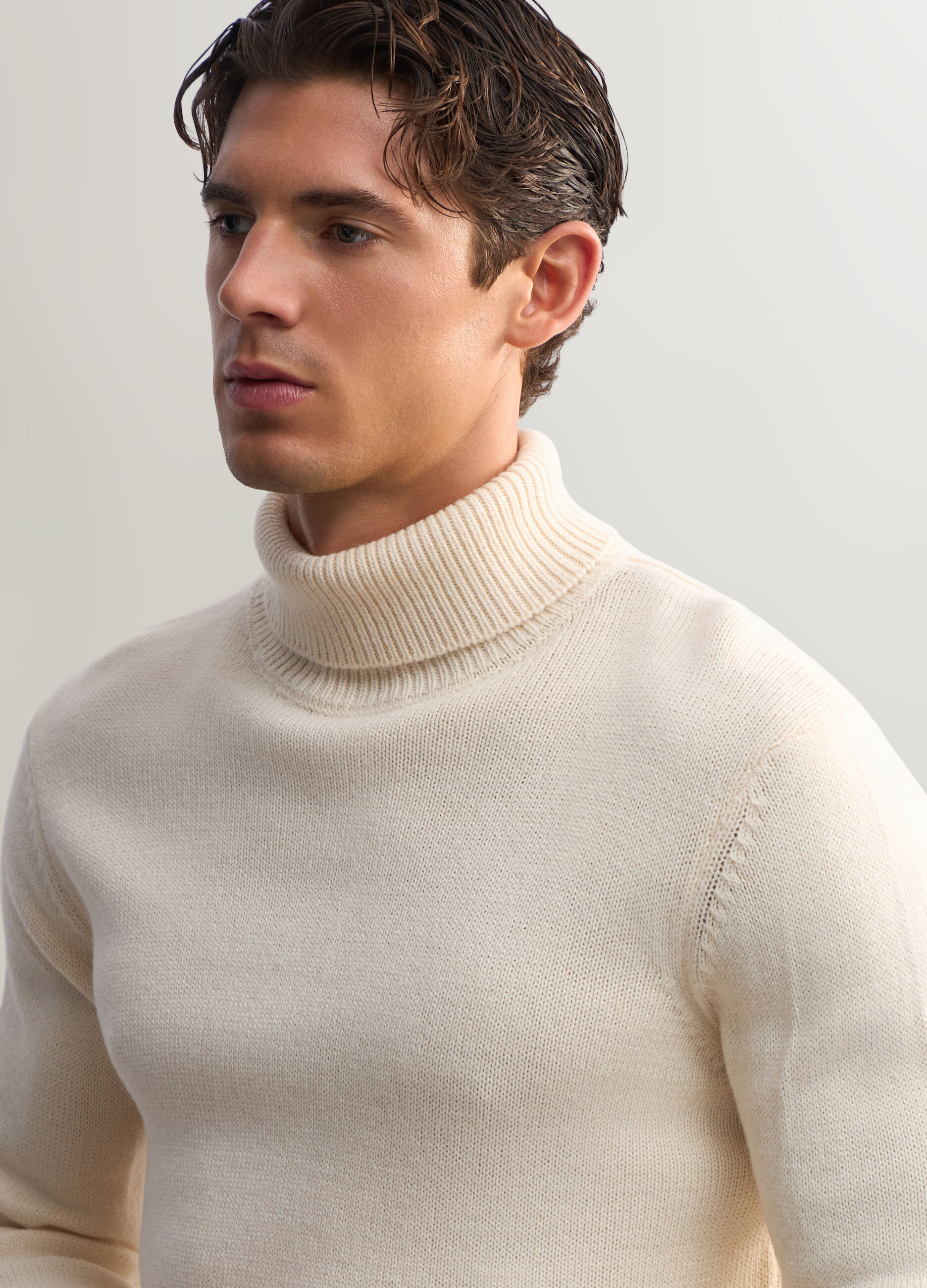 Maglione collo alto a maglia rasata uomo_2