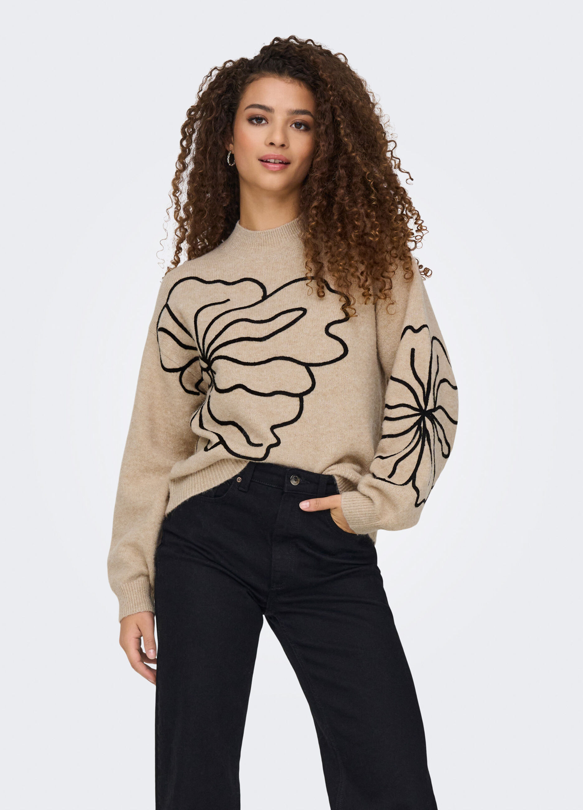 Tricot con ricamo donna_0
