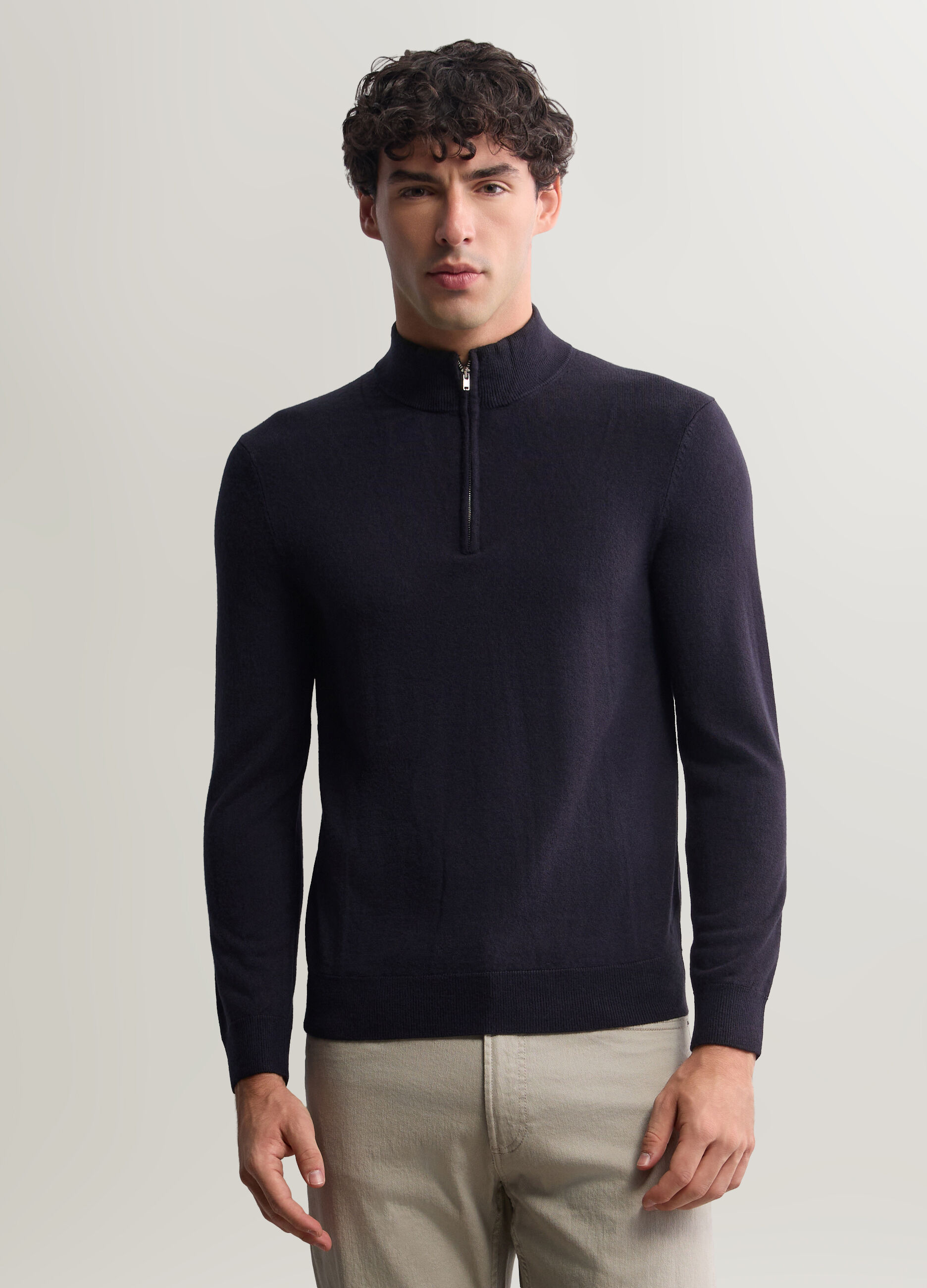 Maglione con mezza zip in maglia rasata uomo_0