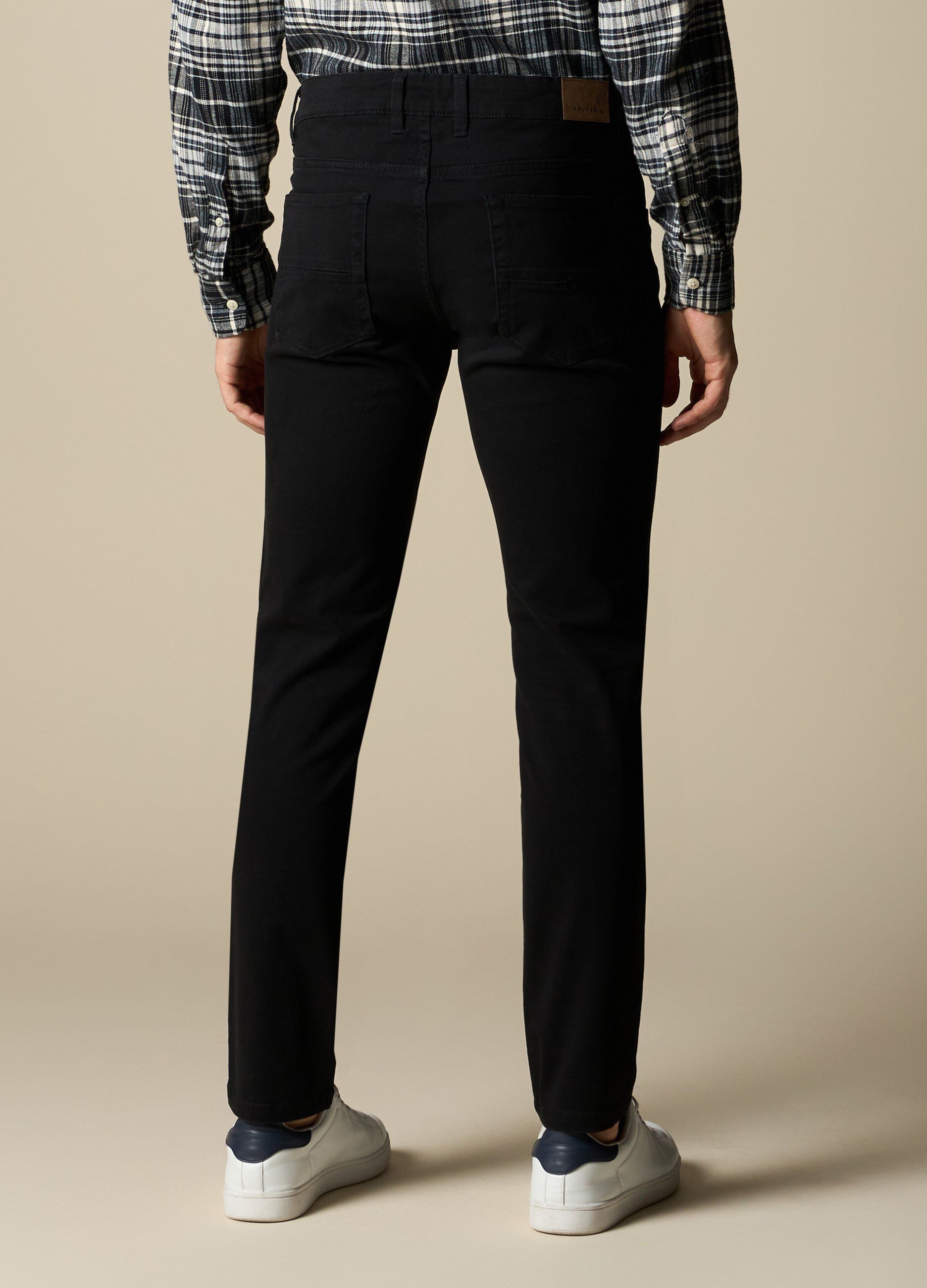 Pantaloni in cotone stretch uomo