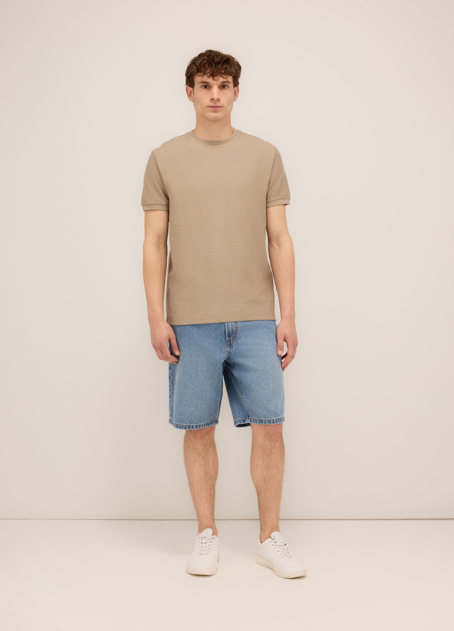 Bermuda in denim di puro cotone uomo_0