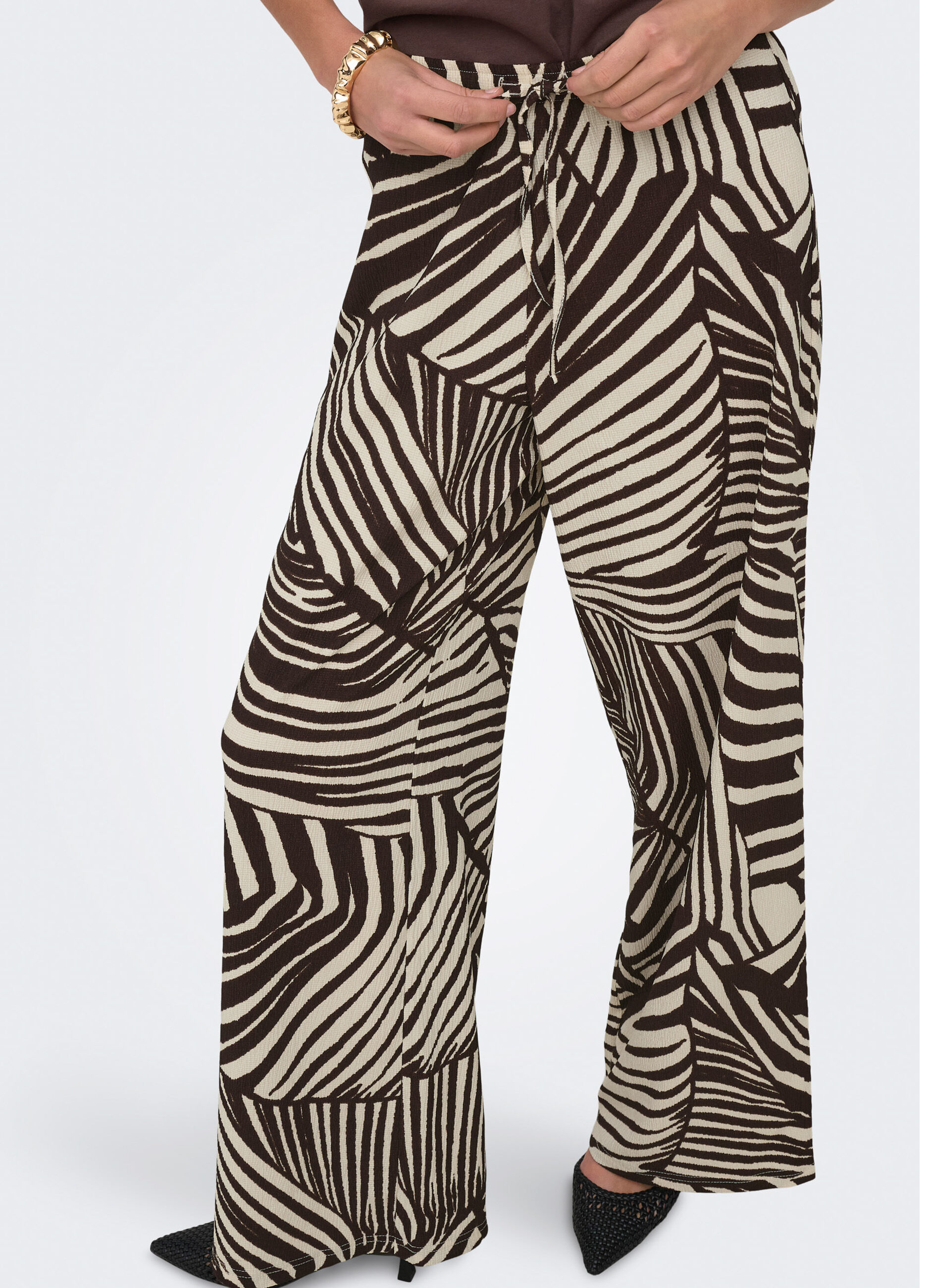 Pantaloni loose fit_3
