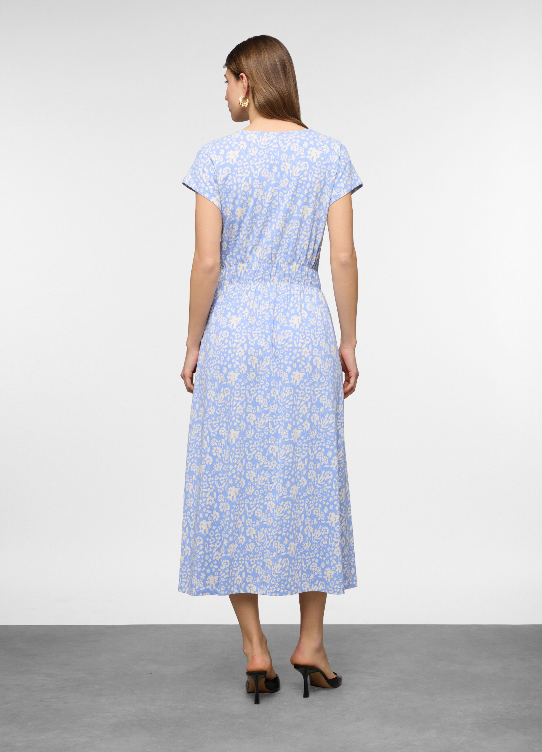 Abito lungo a balze stretch donna_1
