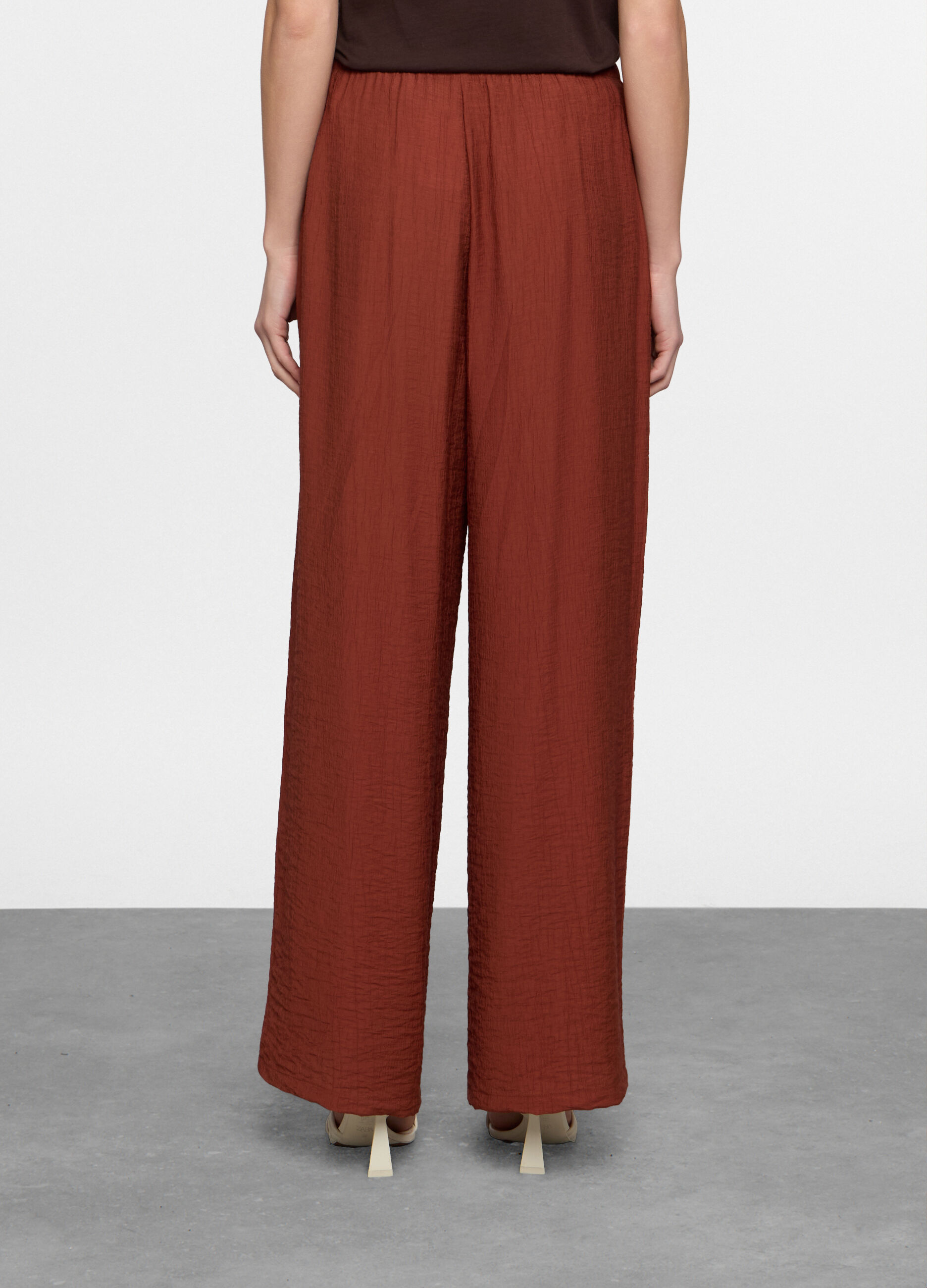 Pantaloni confort fit donna_1