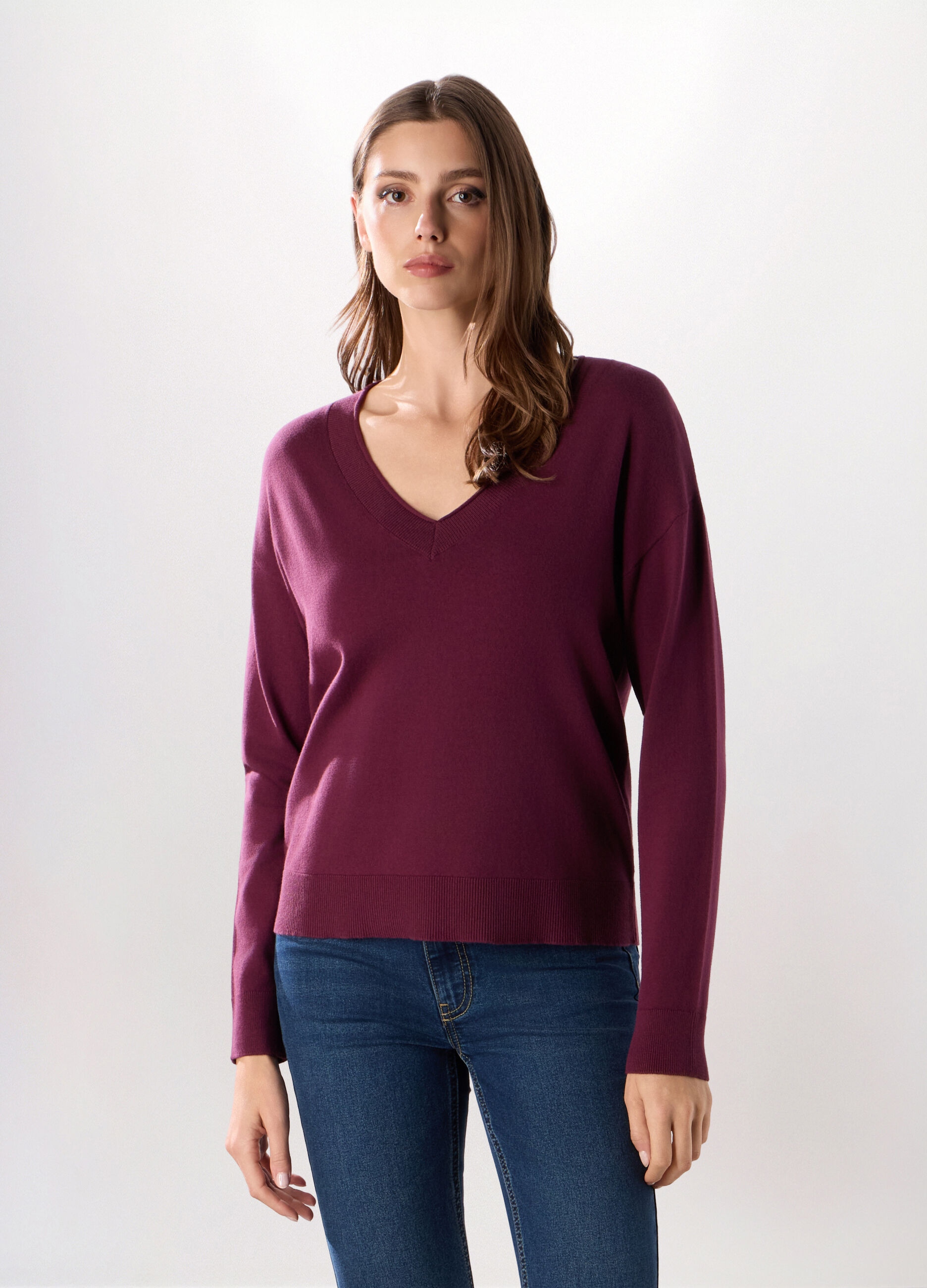 Pullover con scollo a V in misto cotone donna_0