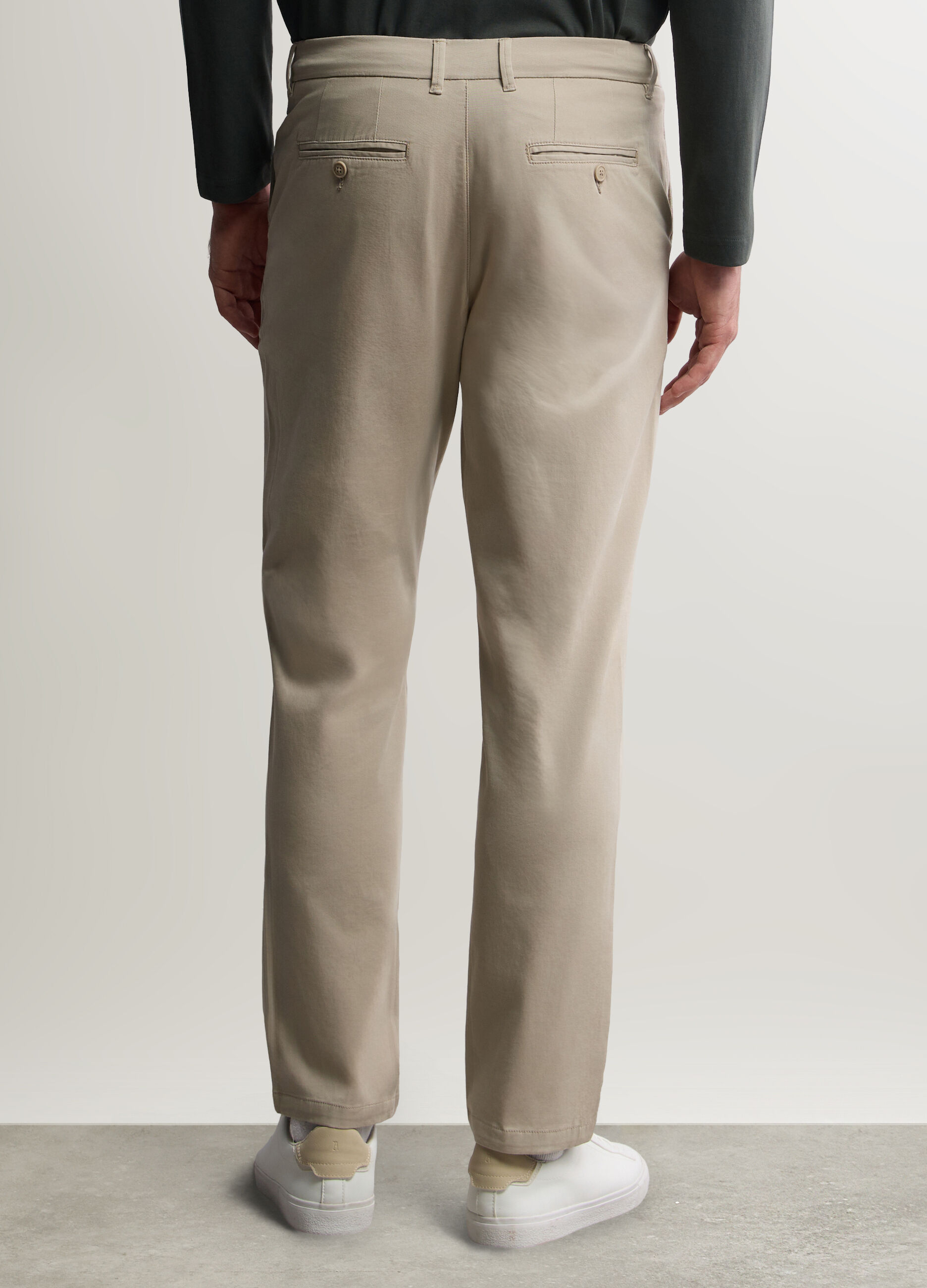 Pantaloni chino in cotone stretch uomo_2
