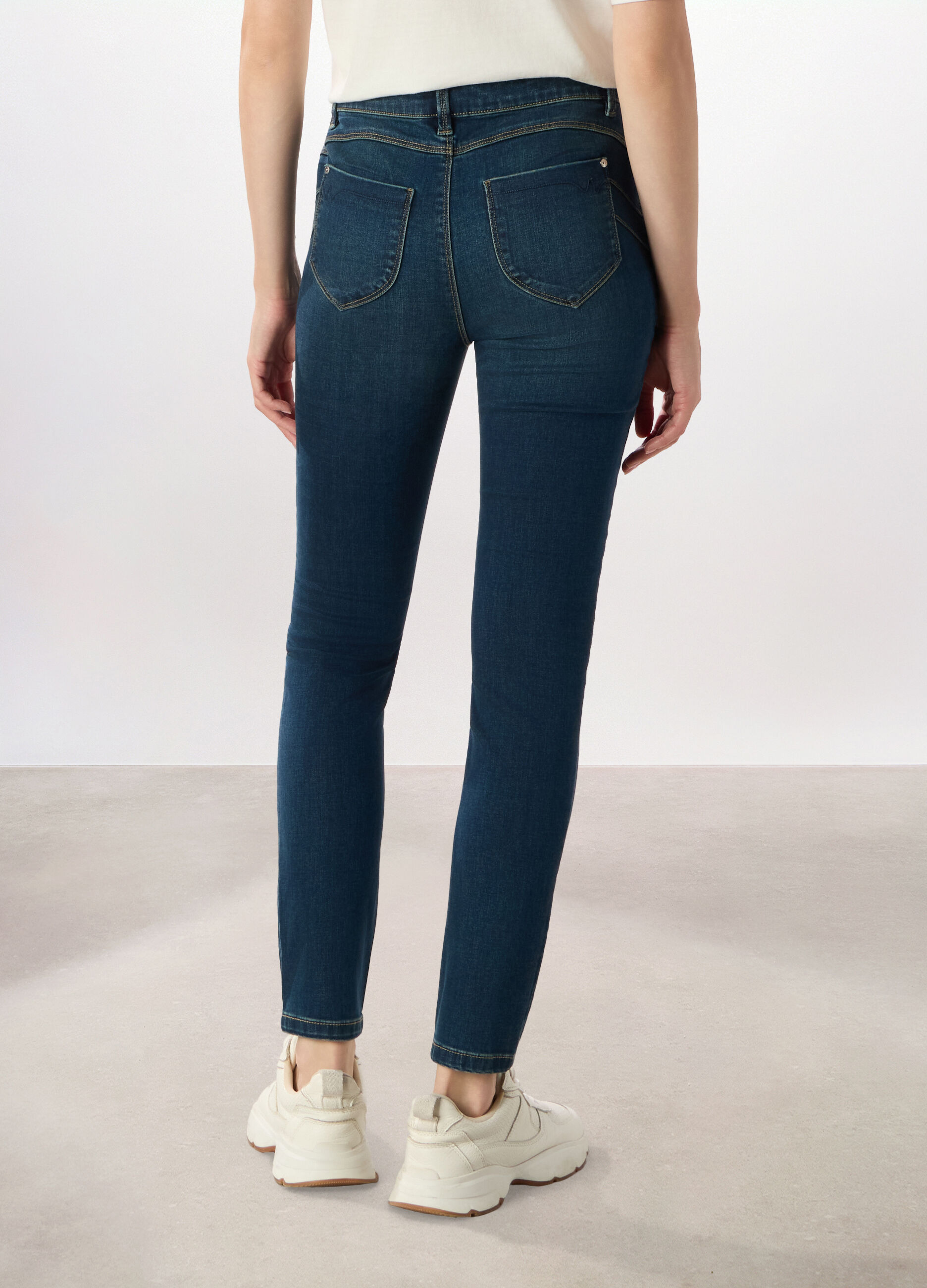 Pantaloni in cotone stretch donna_1