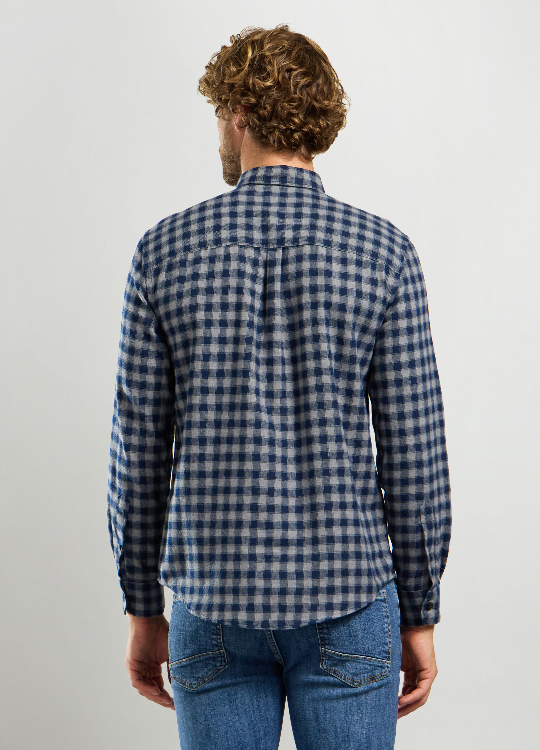 Camicia regular fit con colletto button down in flanella uomo_1