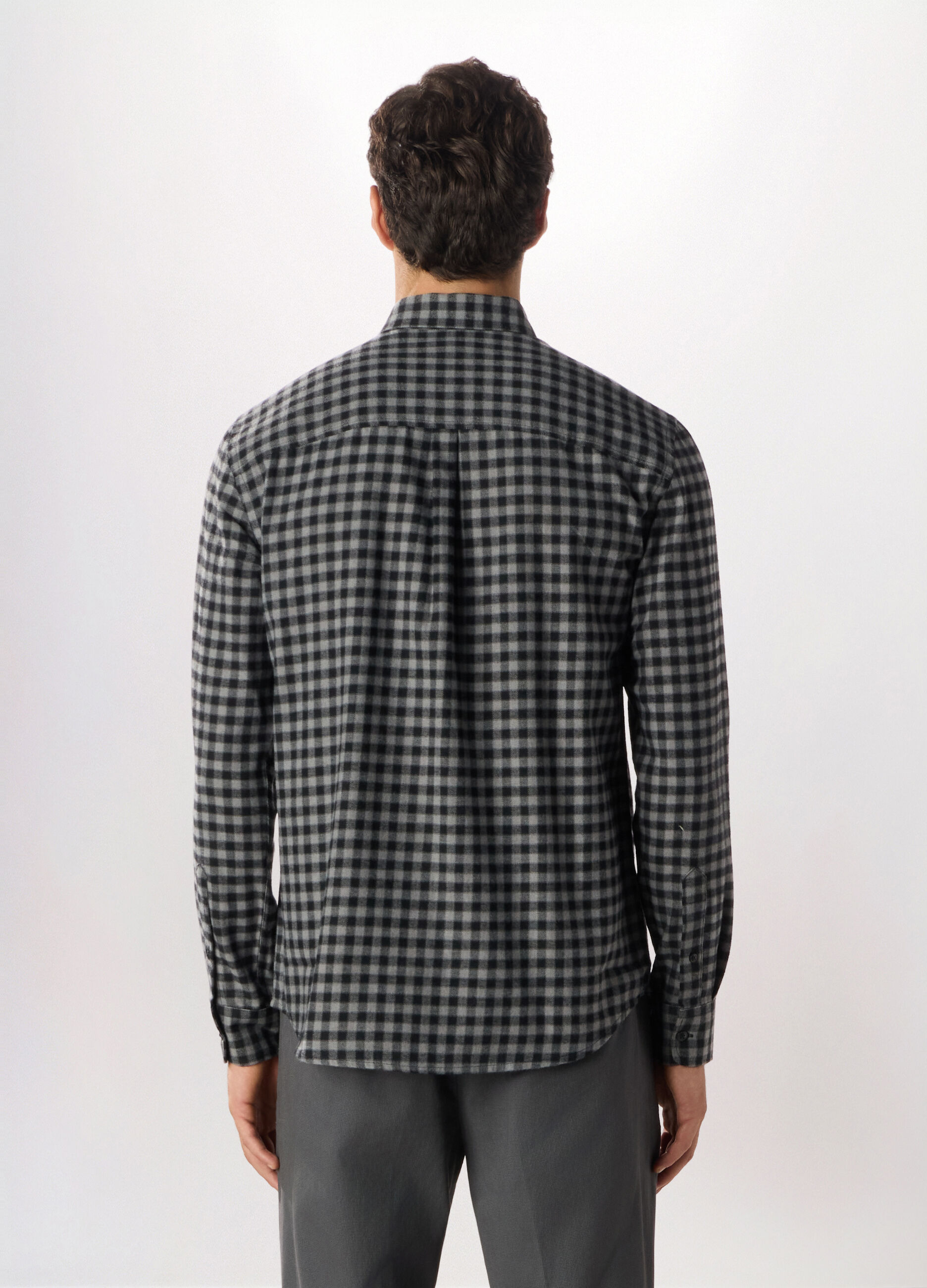 Camicia regular button-down a quadretti uomo_1