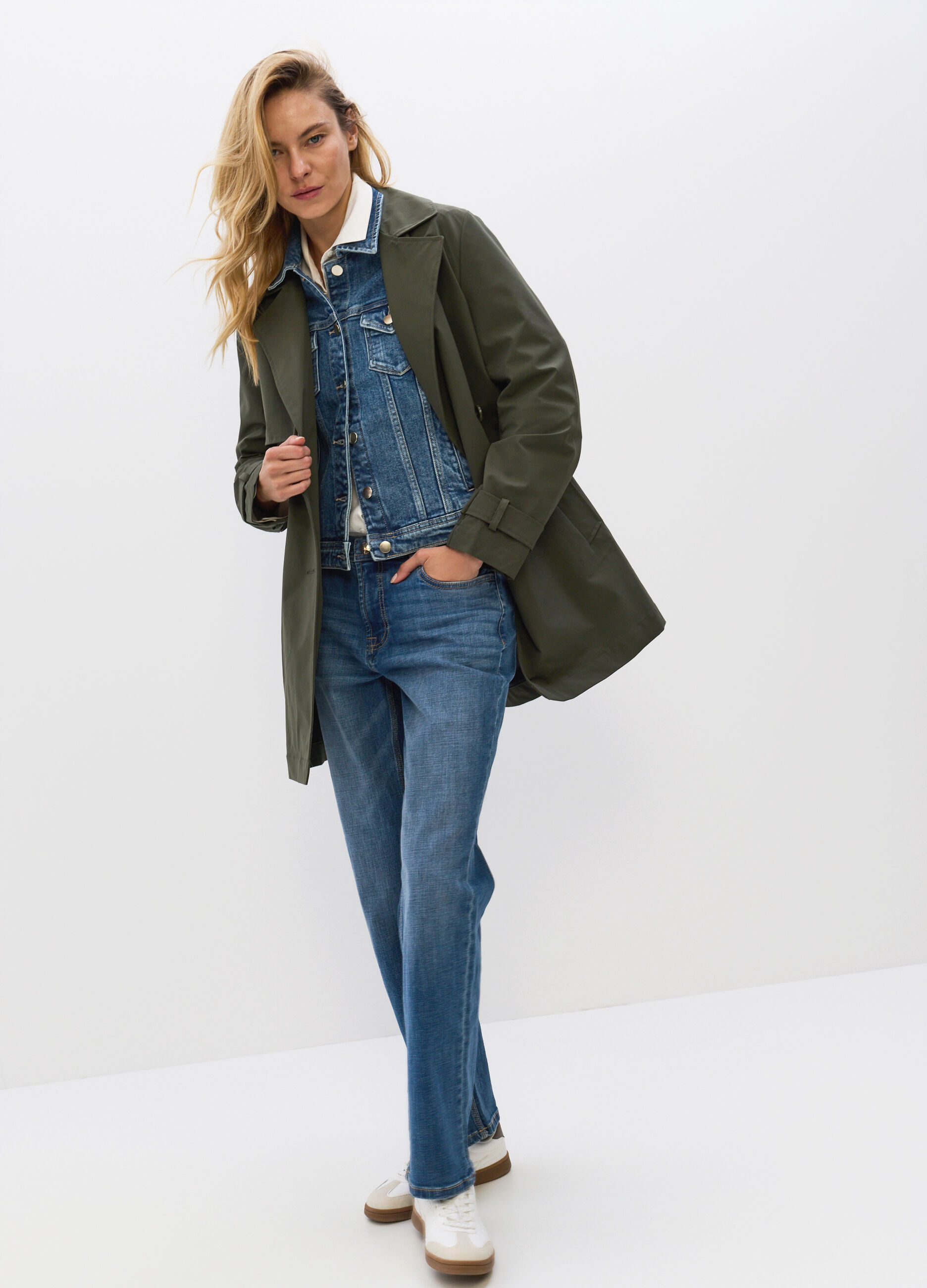 Pantaloni Straight Fit in denim di cotone stretch donna_0